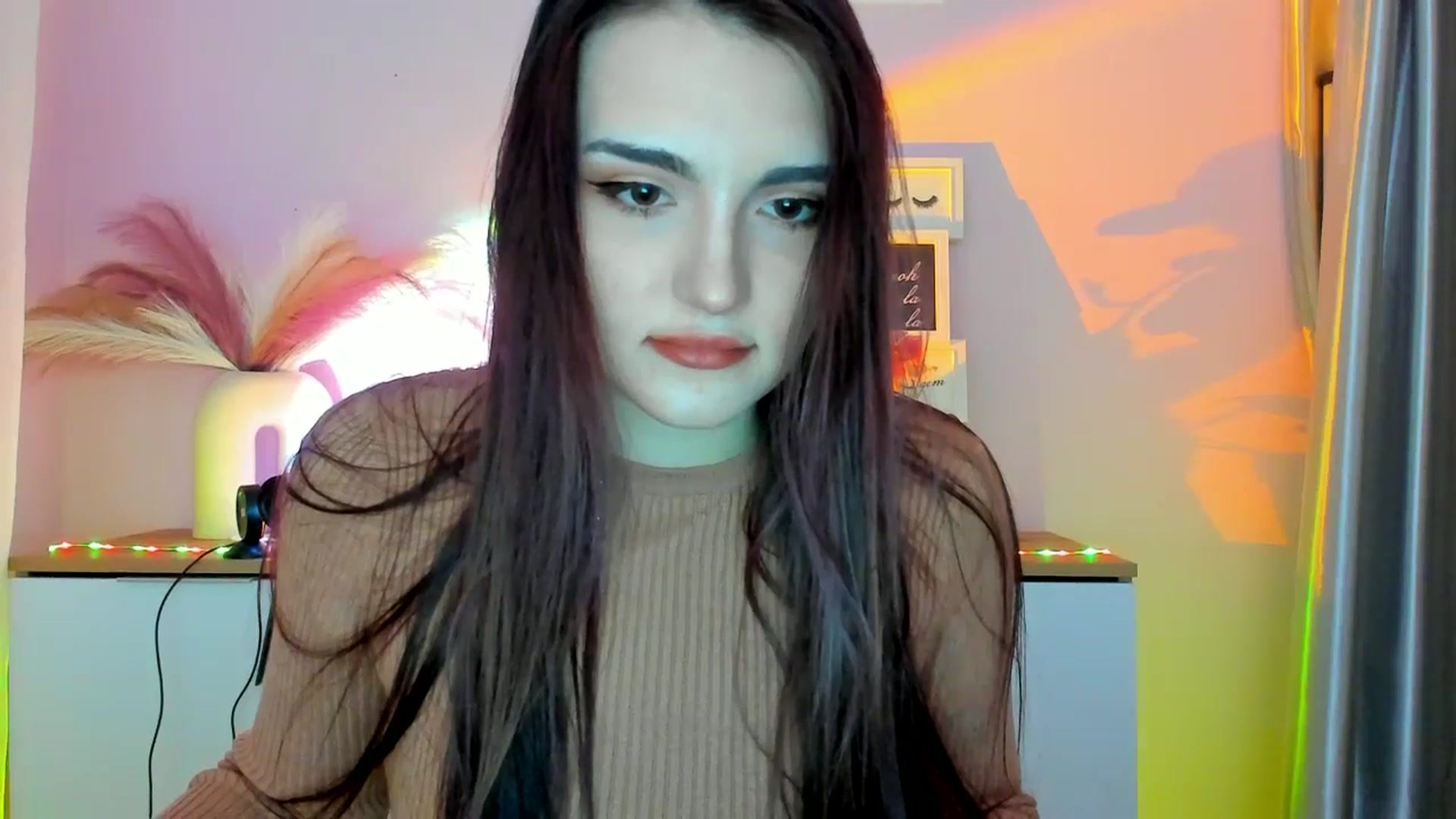 Gallery image thumbnail from JenyStone's myfreecams stream on, 03/10/2025, 11:01 image 2 of 20