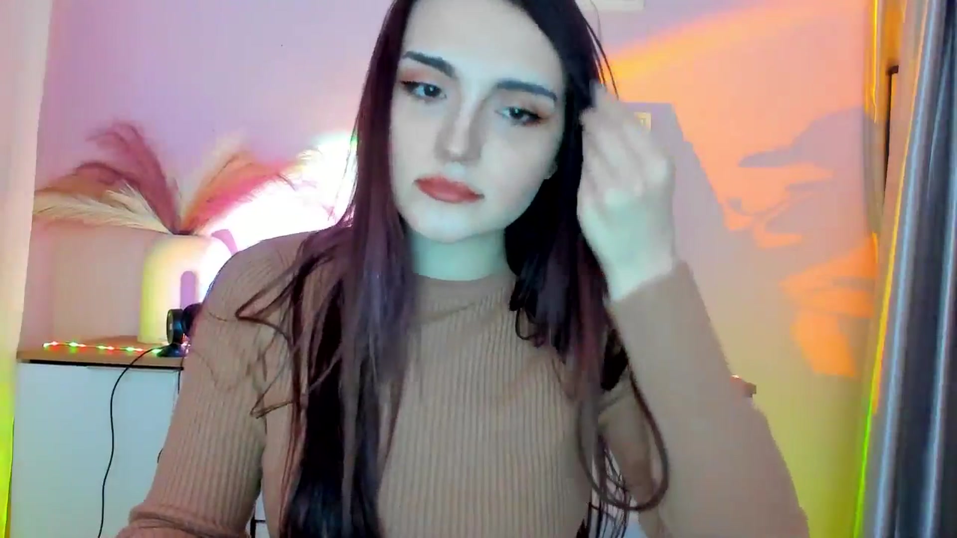 Gallery image thumbnail from JenyStone's myfreecams stream on, 03/10/2025, 11:01 image 8 of 20