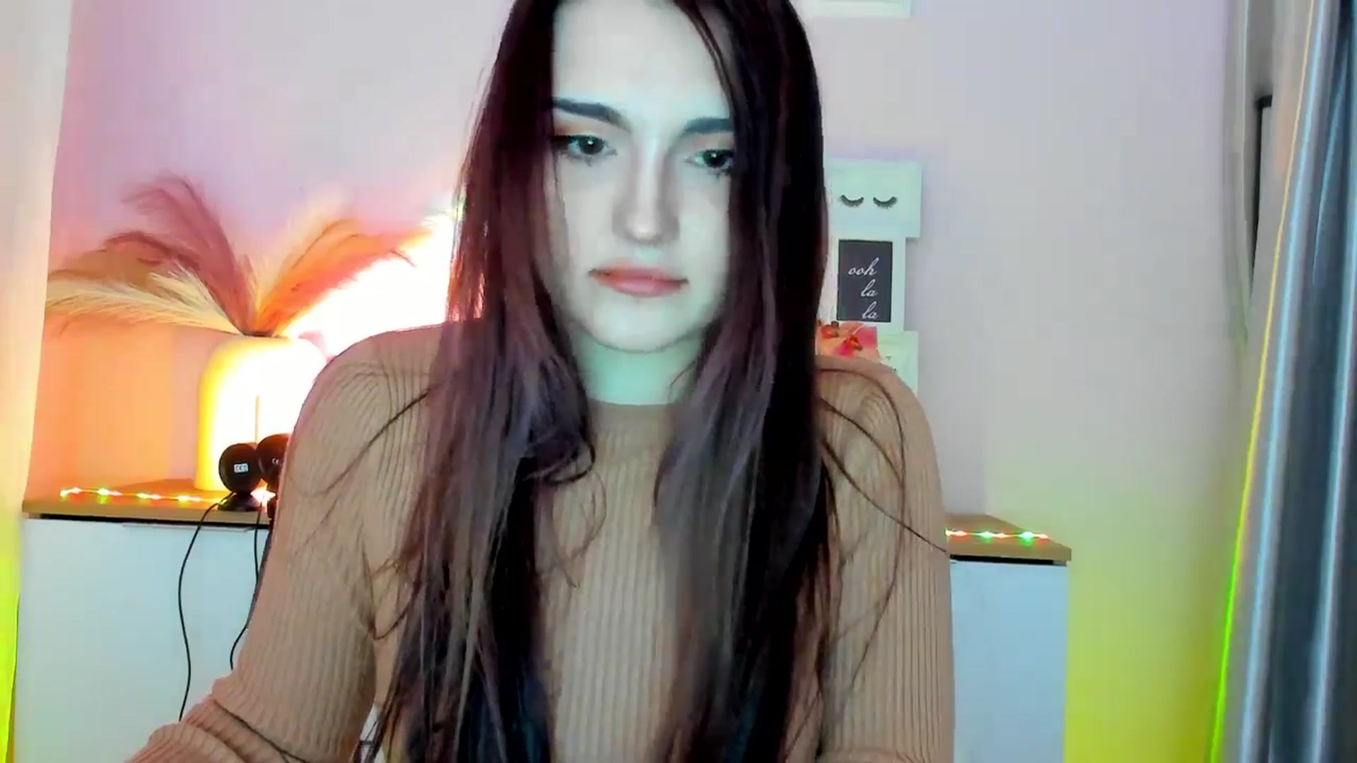 Gallery image thumbnail from JenyStone's myfreecams stream on, 03/10/2025, 12:20 image 6 of 20