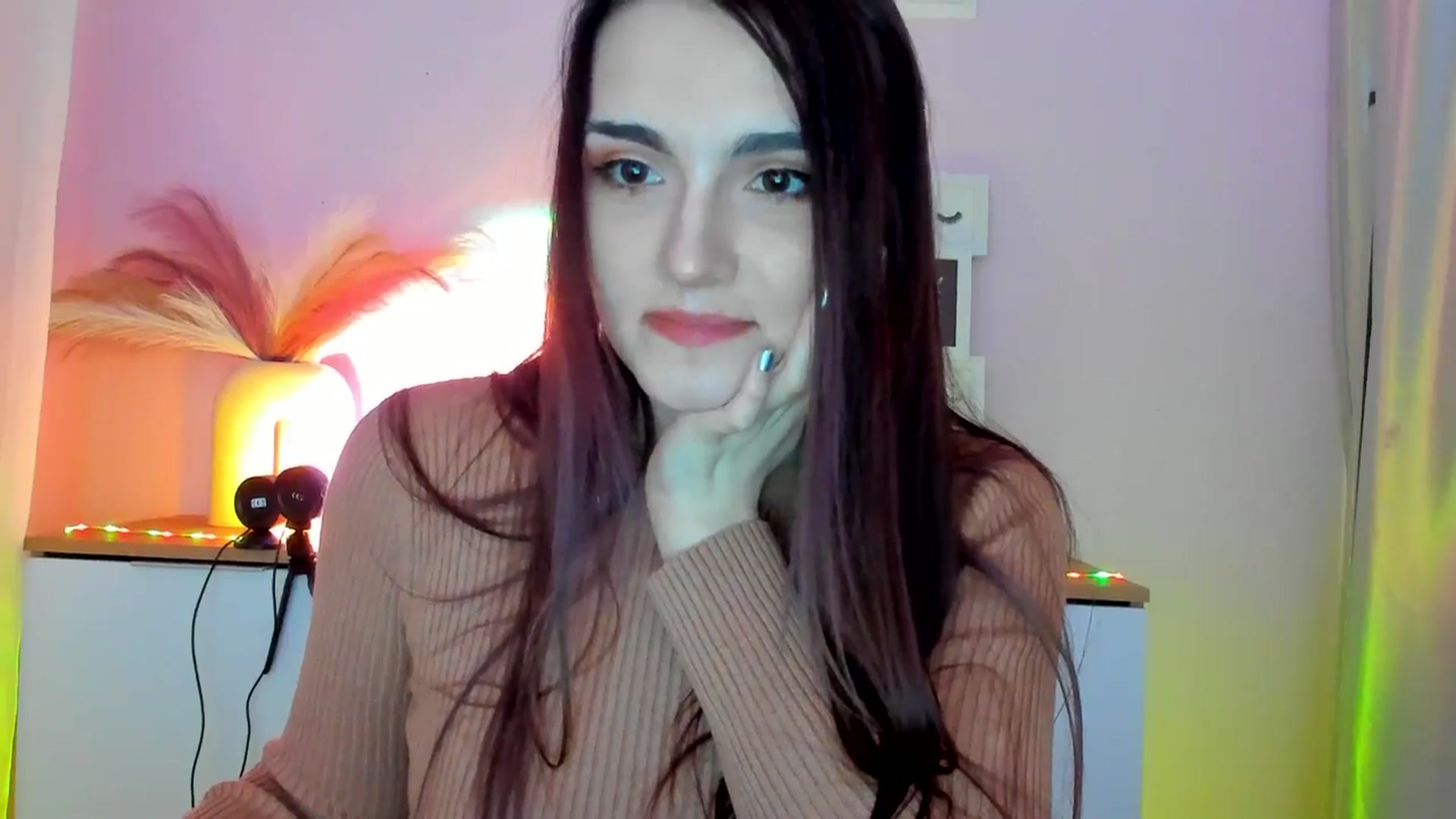 Gallery image thumbnail from JenyStone's myfreecams stream on, 03/10/2025, 12:20 image 17 of 20