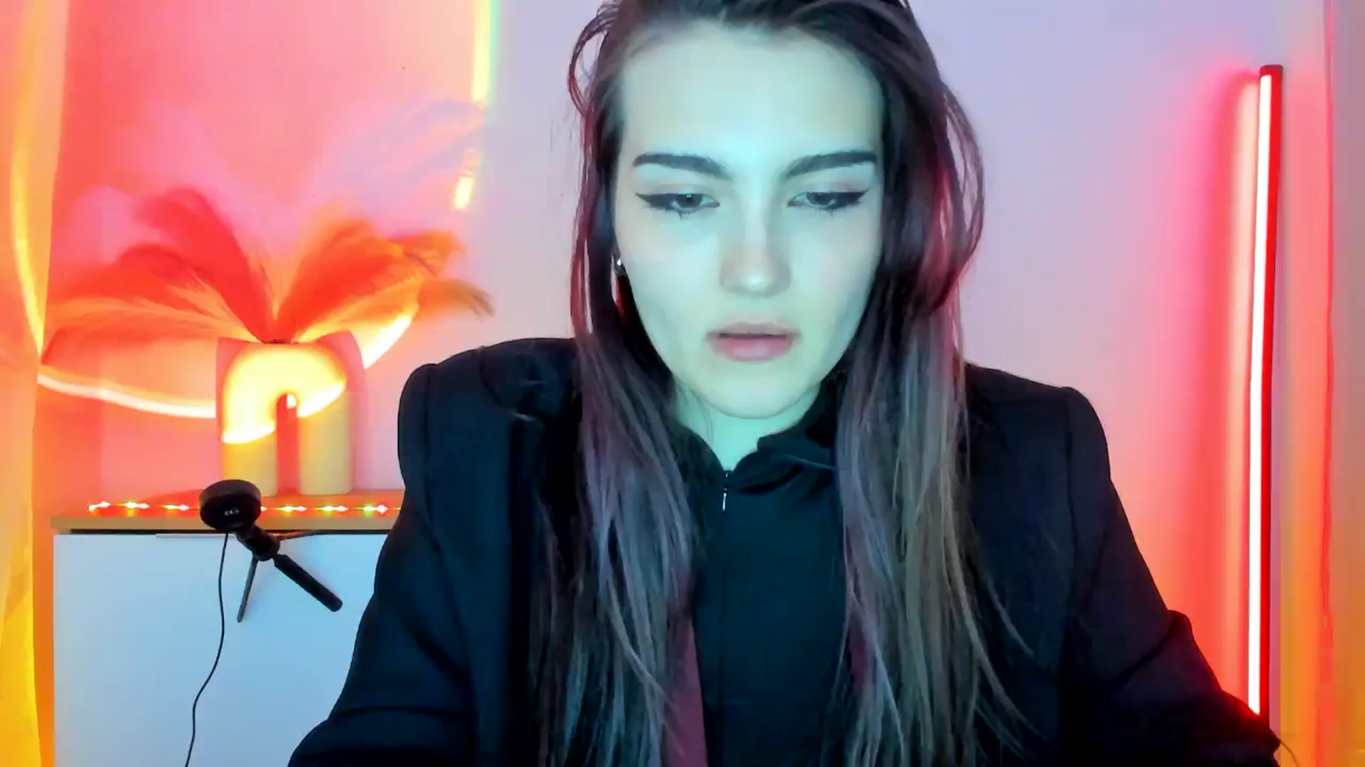 Gallery image thumbnail from JenyStone's myfreecams stream on, 03/11/2025, 12:53 image 2 of 20