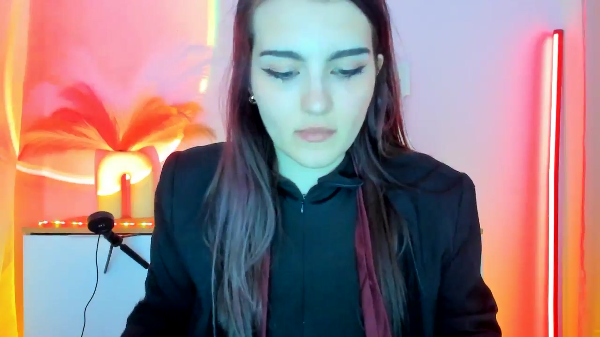 Gallery image thumbnail from JenyStone's myfreecams stream on, 03/11/2025, 12:53 image 14 of 20