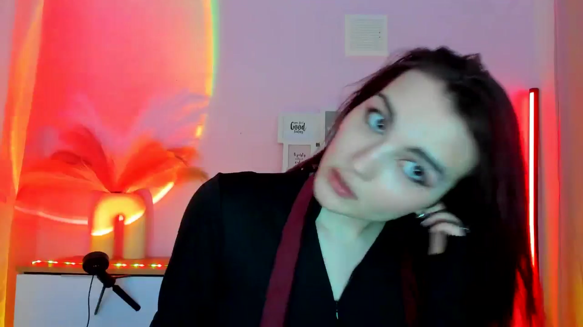 Gallery image thumbnail from JenyStone's myfreecams stream on, 03/11/2025, 14:49 image 2 of 20