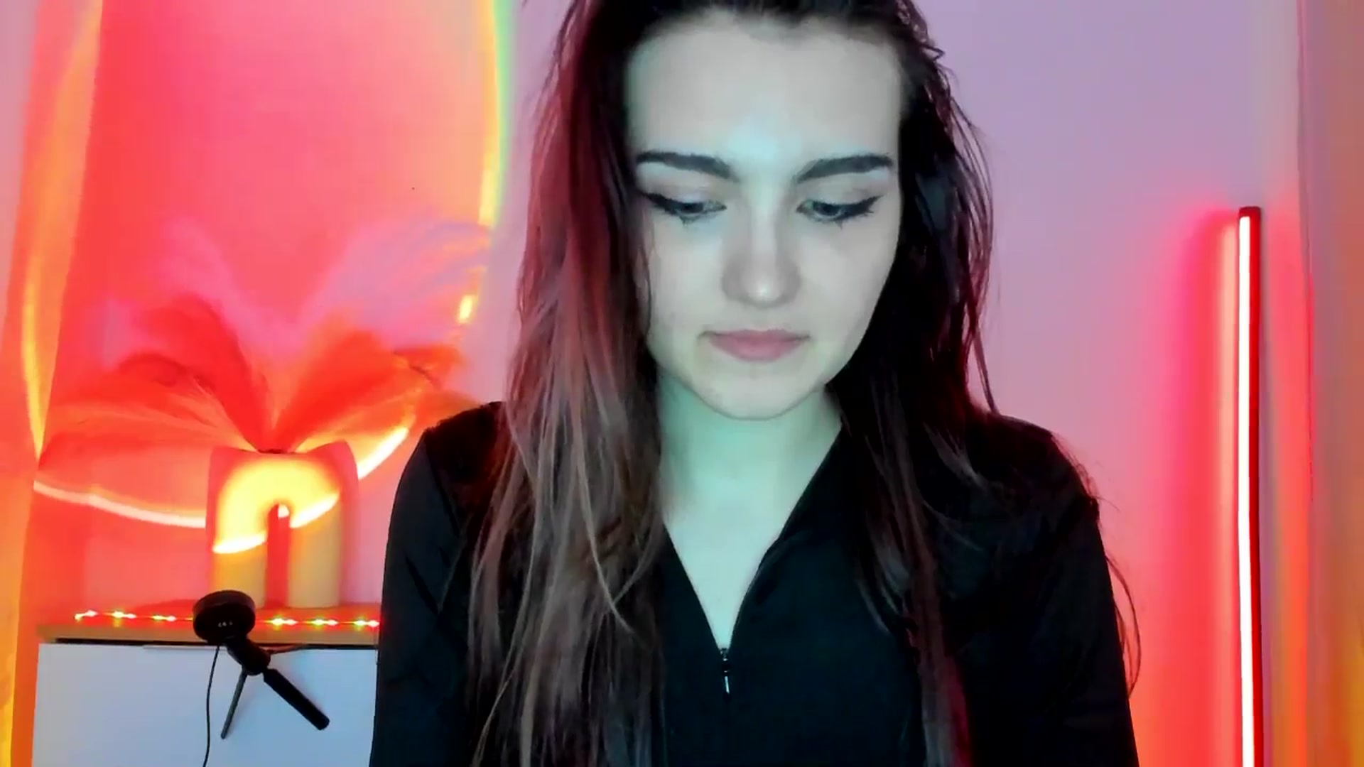 Gallery image thumbnail from JenyStone's myfreecams stream on, 03/11/2025, 14:49 image 7 of 20