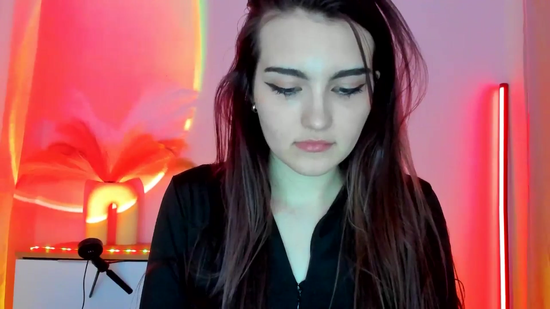 Gallery image thumbnail from JenyStone's myfreecams stream on, 03/11/2025, 14:49 image 12 of 20