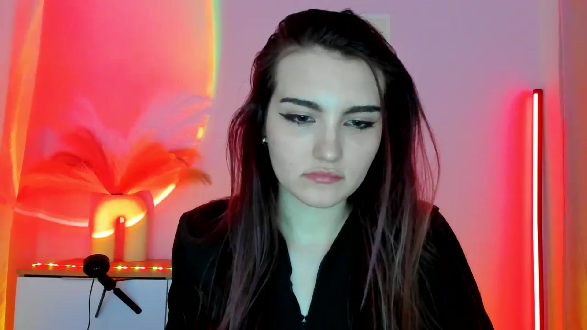 Gallery image thumbnail from JenyStone's myfreecams stream on, 03/11/2025, 14:49 image 15 of 20