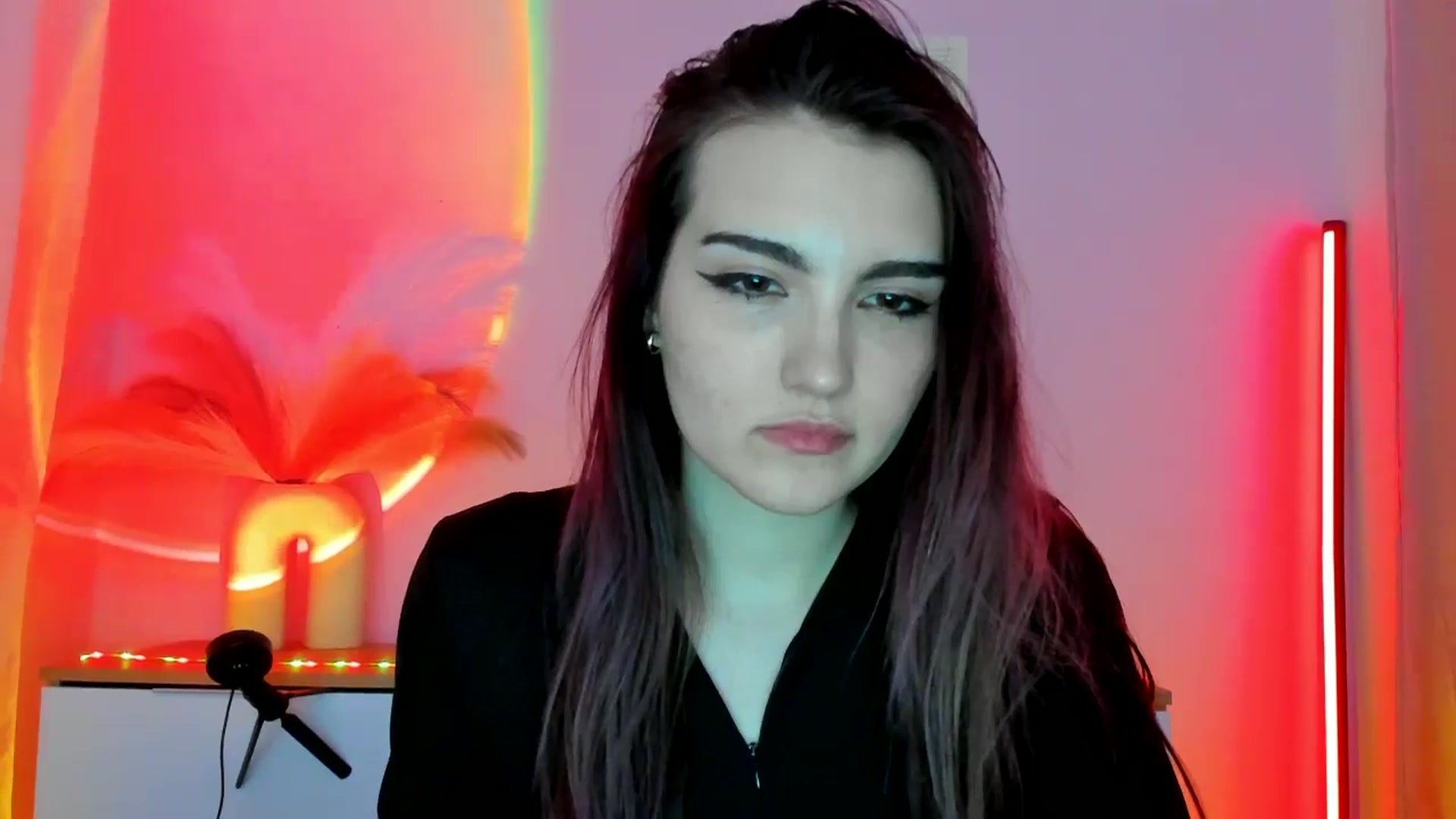 Gallery image thumbnail from JenyStone's myfreecams stream on, 03/11/2025, 14:49 image 6 of 20