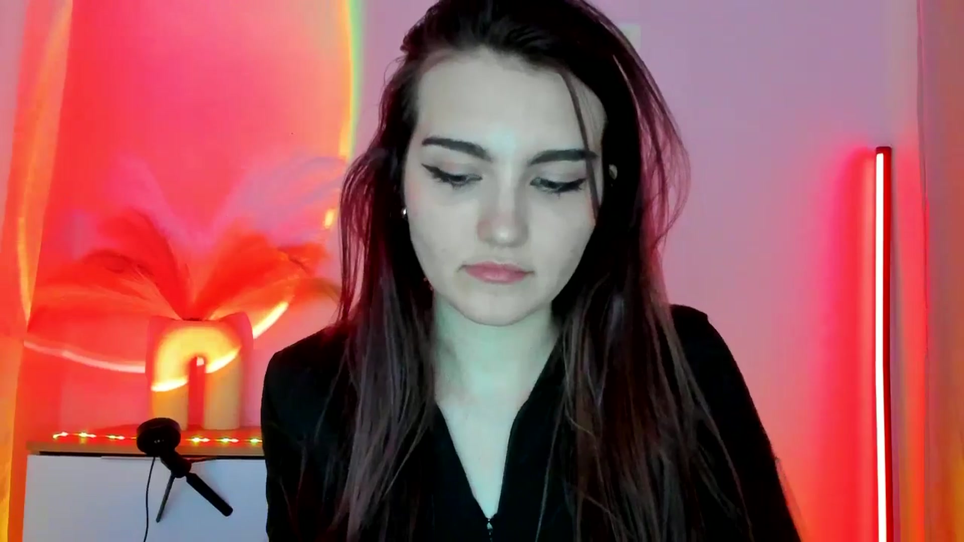 Gallery image thumbnail from JenyStone's myfreecams stream on, 03/11/2025, 14:49 image 13 of 20