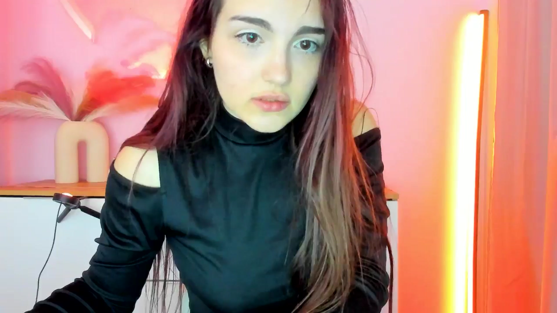 Gallery image thumbnail from JenyStone's myfreecams stream on, 03/12/2025, 12:55 image 2 of 20