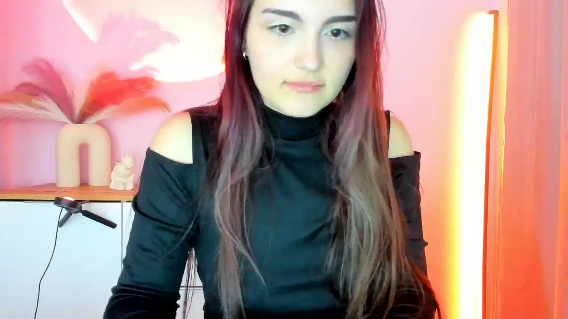 Gallery image thumbnail from JenyStone's myfreecams stream on, 03/12/2025, 12:55 image 12 of 20