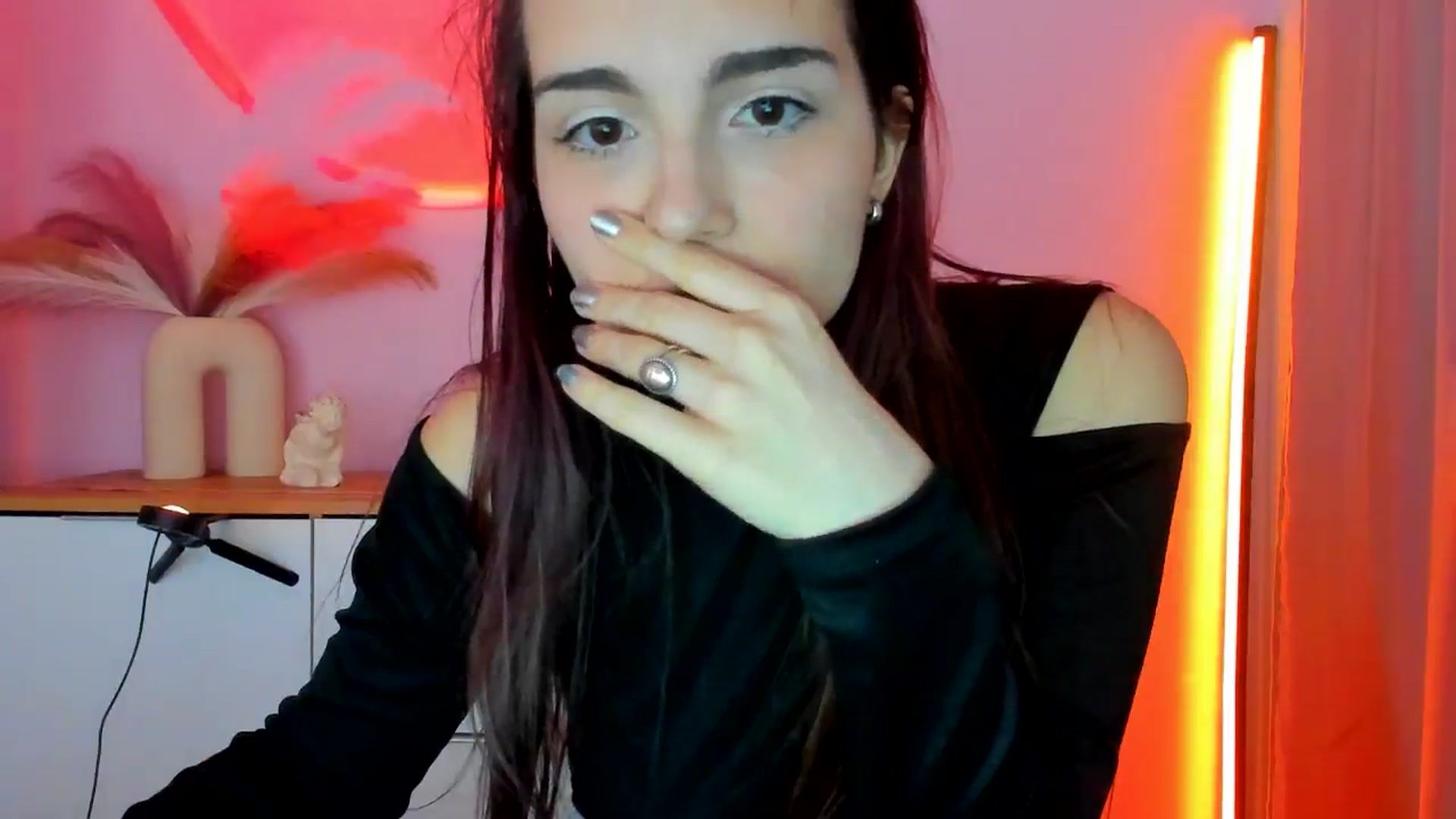 Gallery image thumbnail from JenyStone's myfreecams stream on, 03/12/2025, 12:55 image 13 of 20