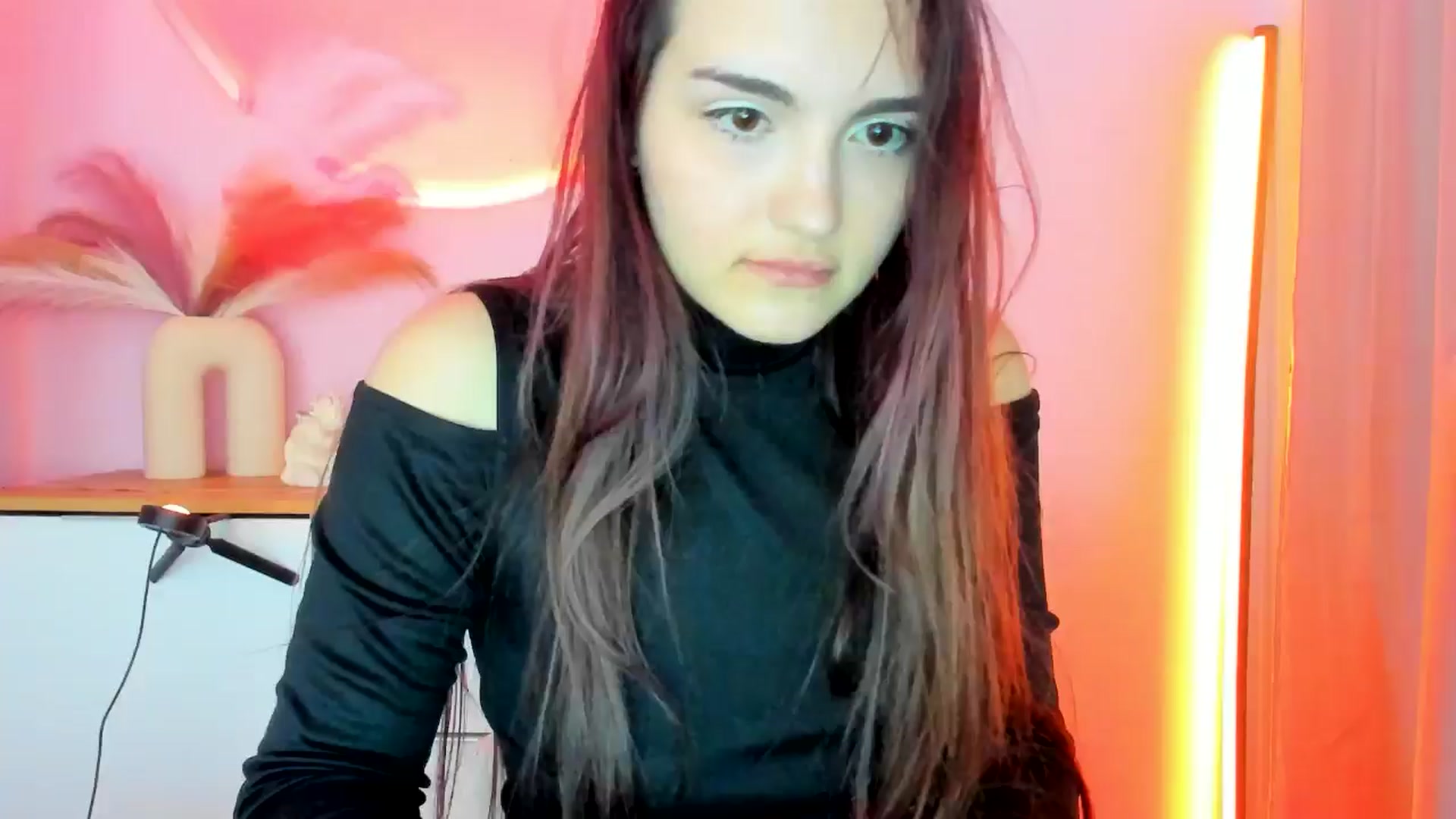 Gallery image thumbnail from JenyStone's myfreecams stream on, 03/12/2025, 12:55 image 9 of 20