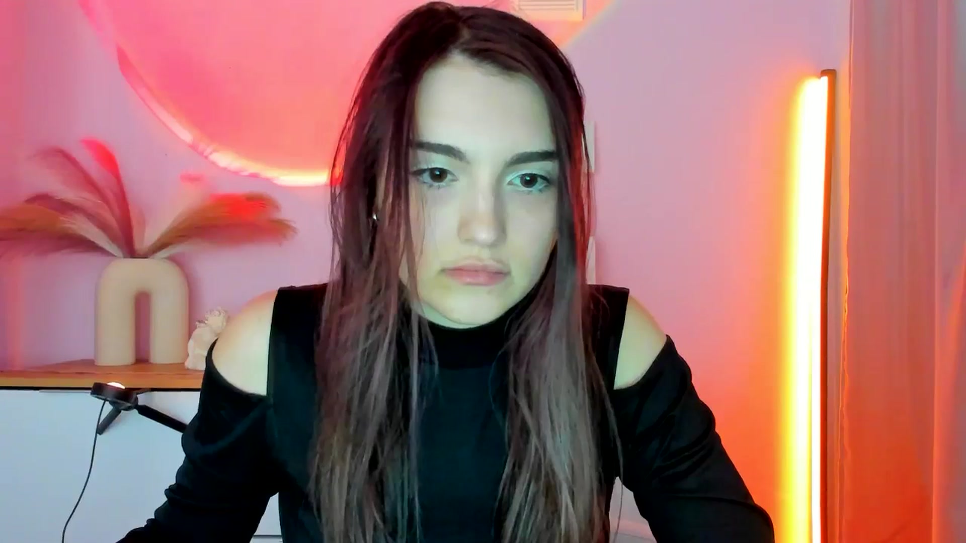 Gallery image thumbnail from JenyStone's myfreecams stream on, 03/12/2025, 14:39 image 3 of 20
