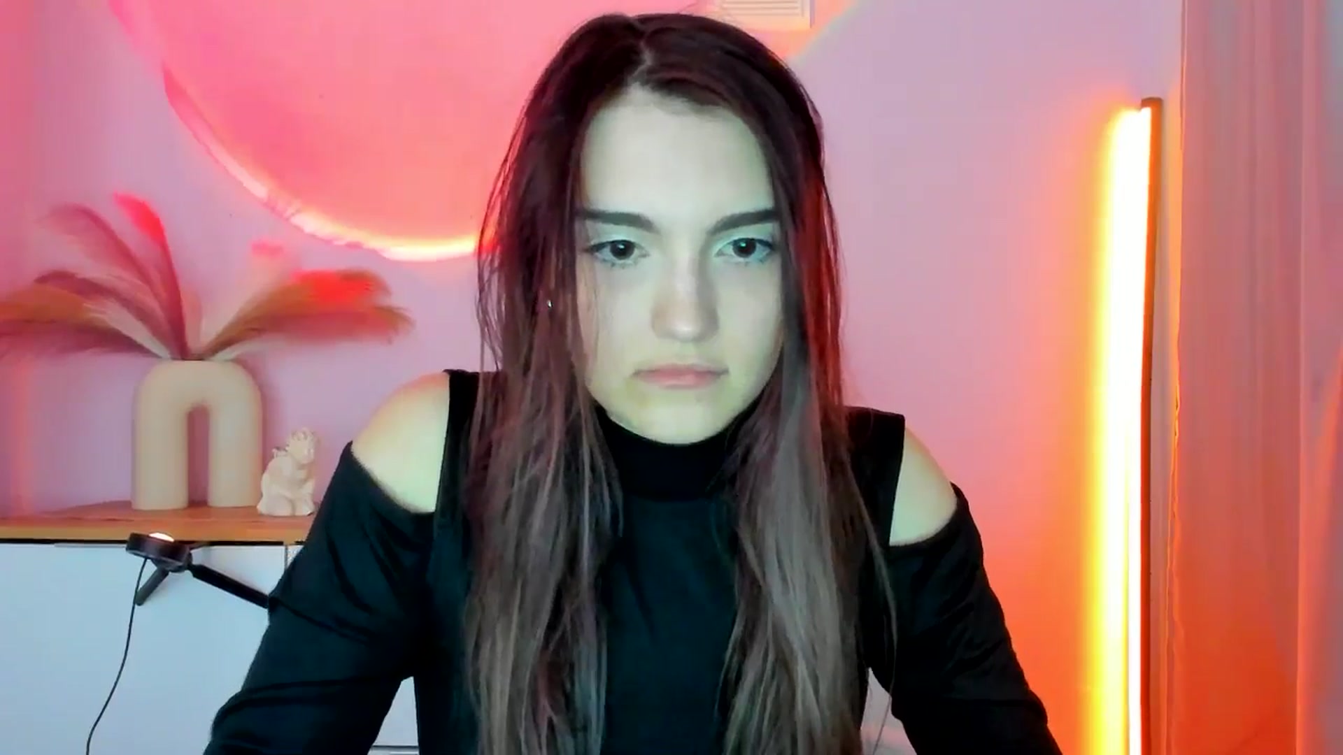 Gallery image thumbnail from JenyStone's myfreecams stream on, 03/12/2025, 14:39 image 4 of 20
