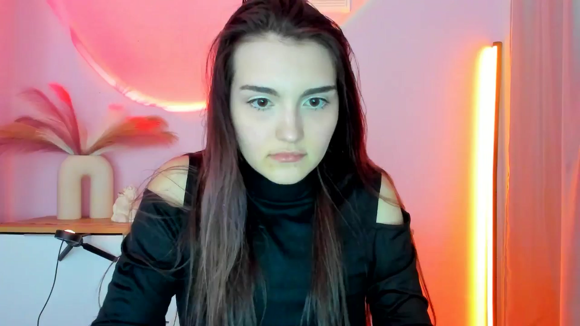 Gallery image thumbnail from JenyStone's myfreecams stream on, 03/12/2025, 15:01 image 19 of 20