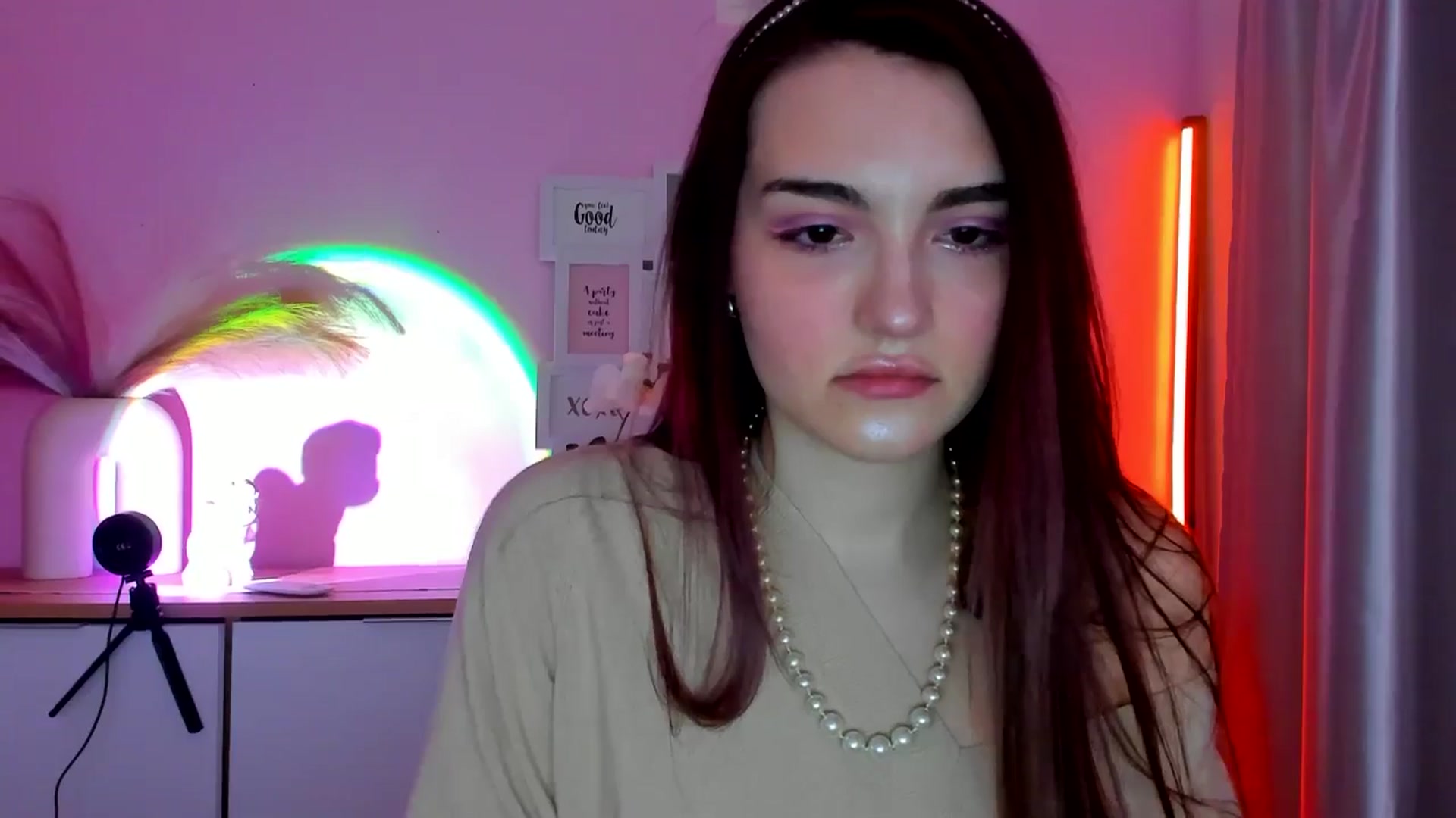 Gallery image thumbnail from JenyStone's myfreecams stream on, 03/14/2025, 10:22 image 18 of 20