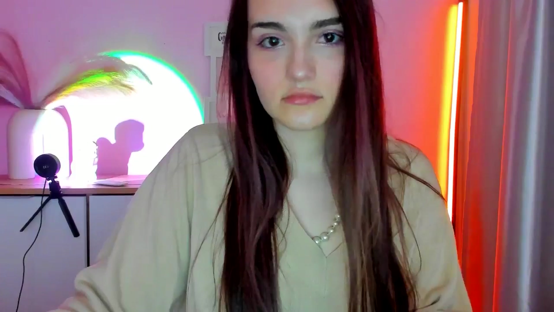 Gallery image thumbnail from JenyStone's myfreecams stream on, 03/14/2025, 11:21 image 8 of 20