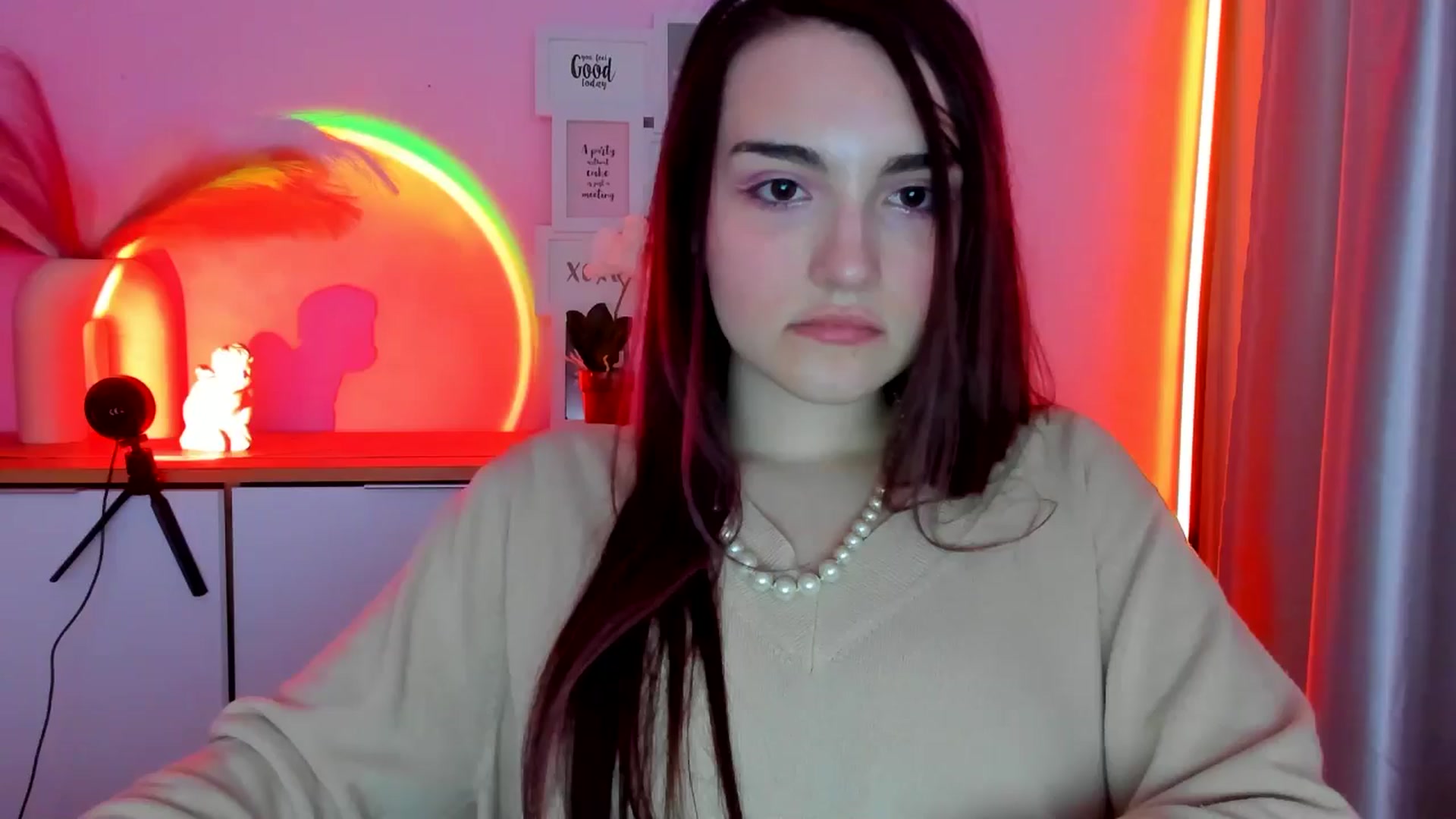 Gallery image thumbnail from JenyStone's myfreecams stream on, 03/14/2025, 12:20 image 1 of 20