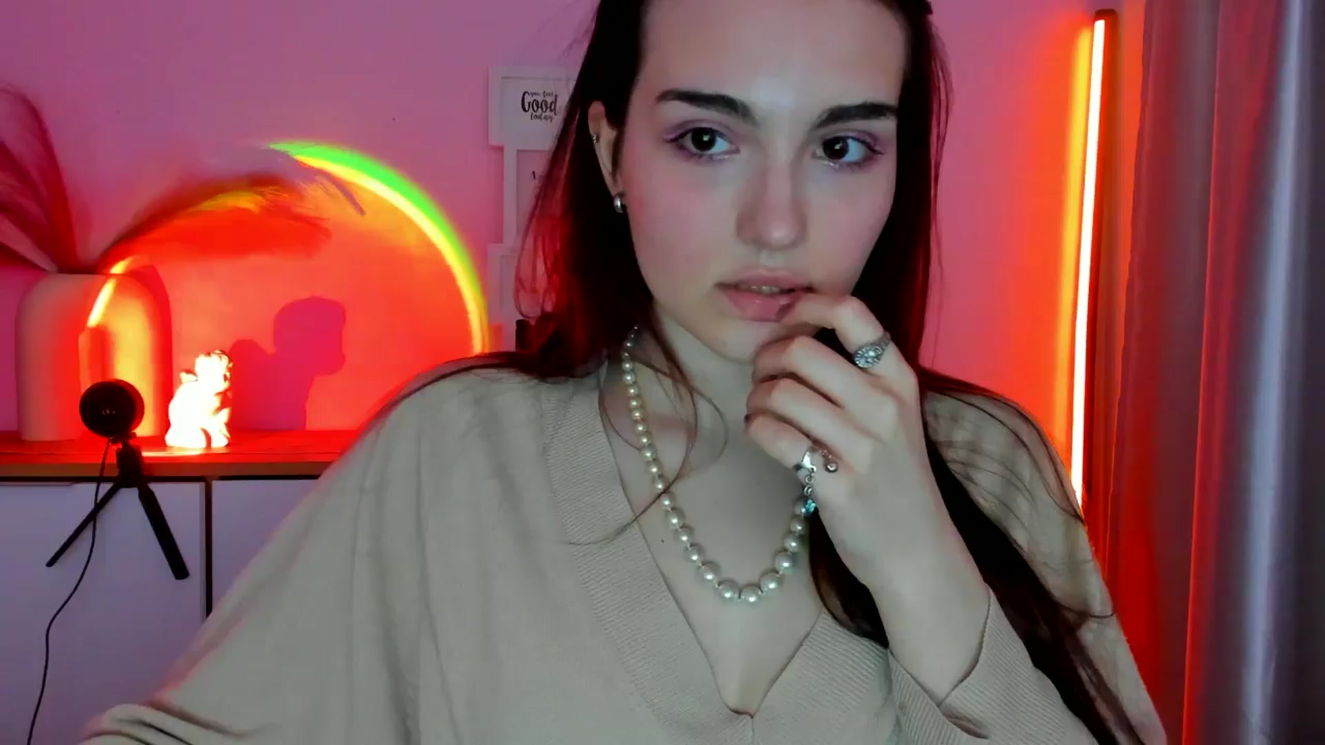 Gallery image thumbnail from JenyStone's myfreecams stream on, 03/14/2025, 12:57 image 7 of 20