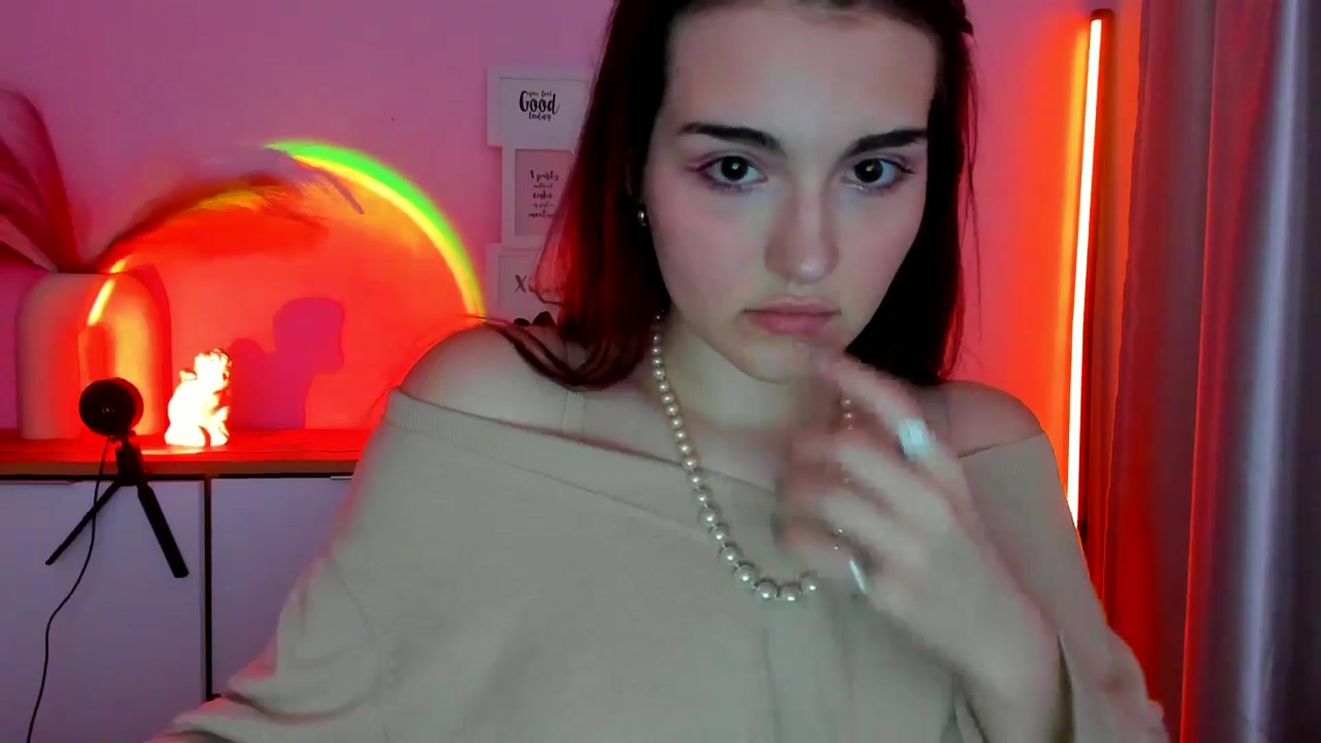 Gallery image thumbnail from JenyStone's myfreecams stream on, 03/14/2025, 12:57 image 9 of 20