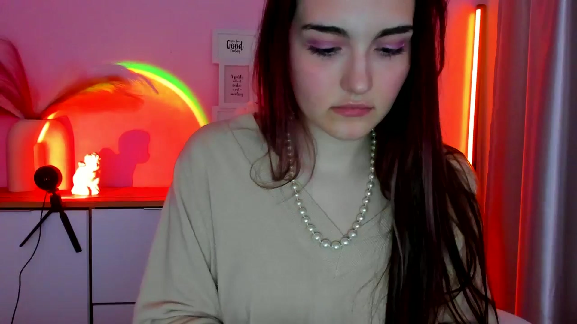 Gallery image thumbnail from JenyStone's myfreecams stream on, 03/14/2025, 12:57 image 16 of 20