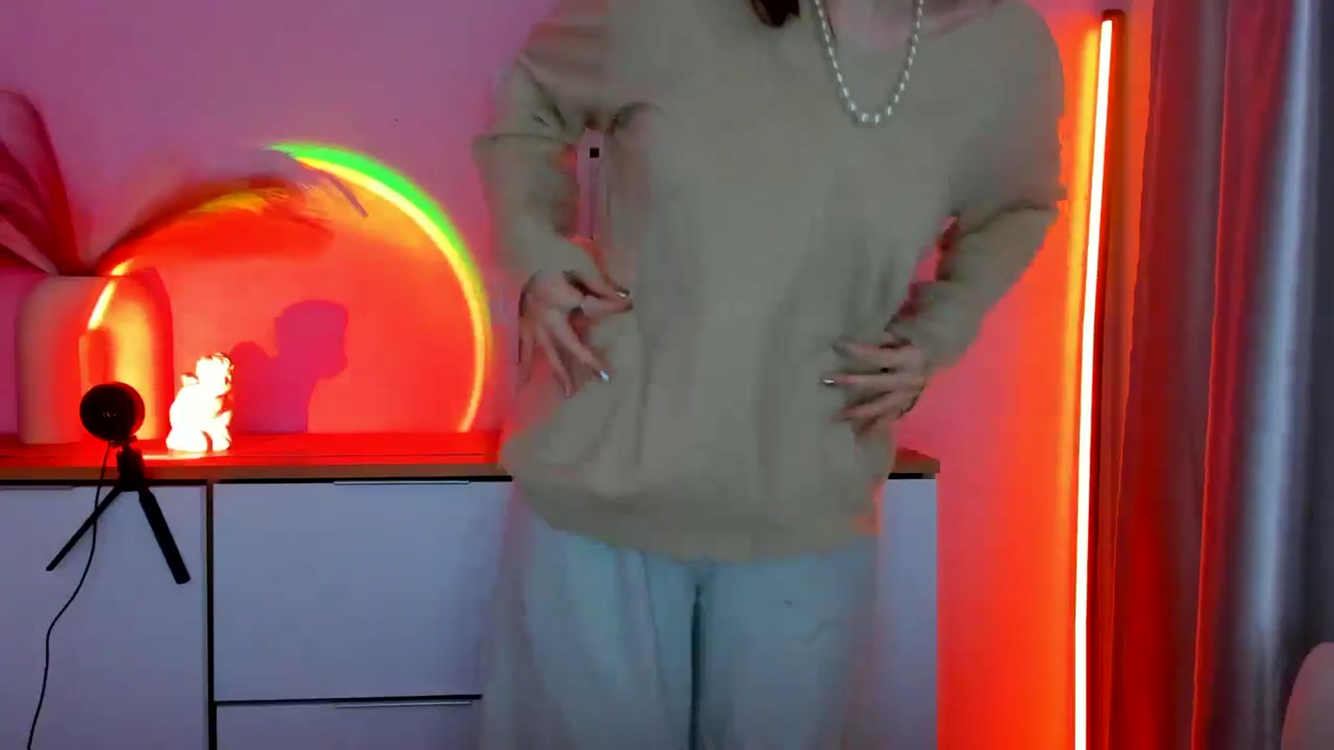 Gallery image thumbnail from JenyStone's myfreecams stream on, 03/14/2025, 12:57 image 15 of 20