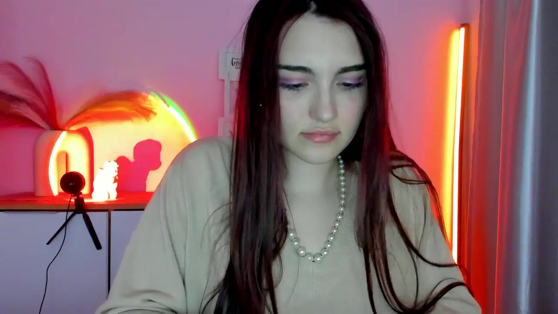 Gallery image thumbnail from JenyStone's myfreecams stream on, 03/14/2025, 13:56 image 17 of 20