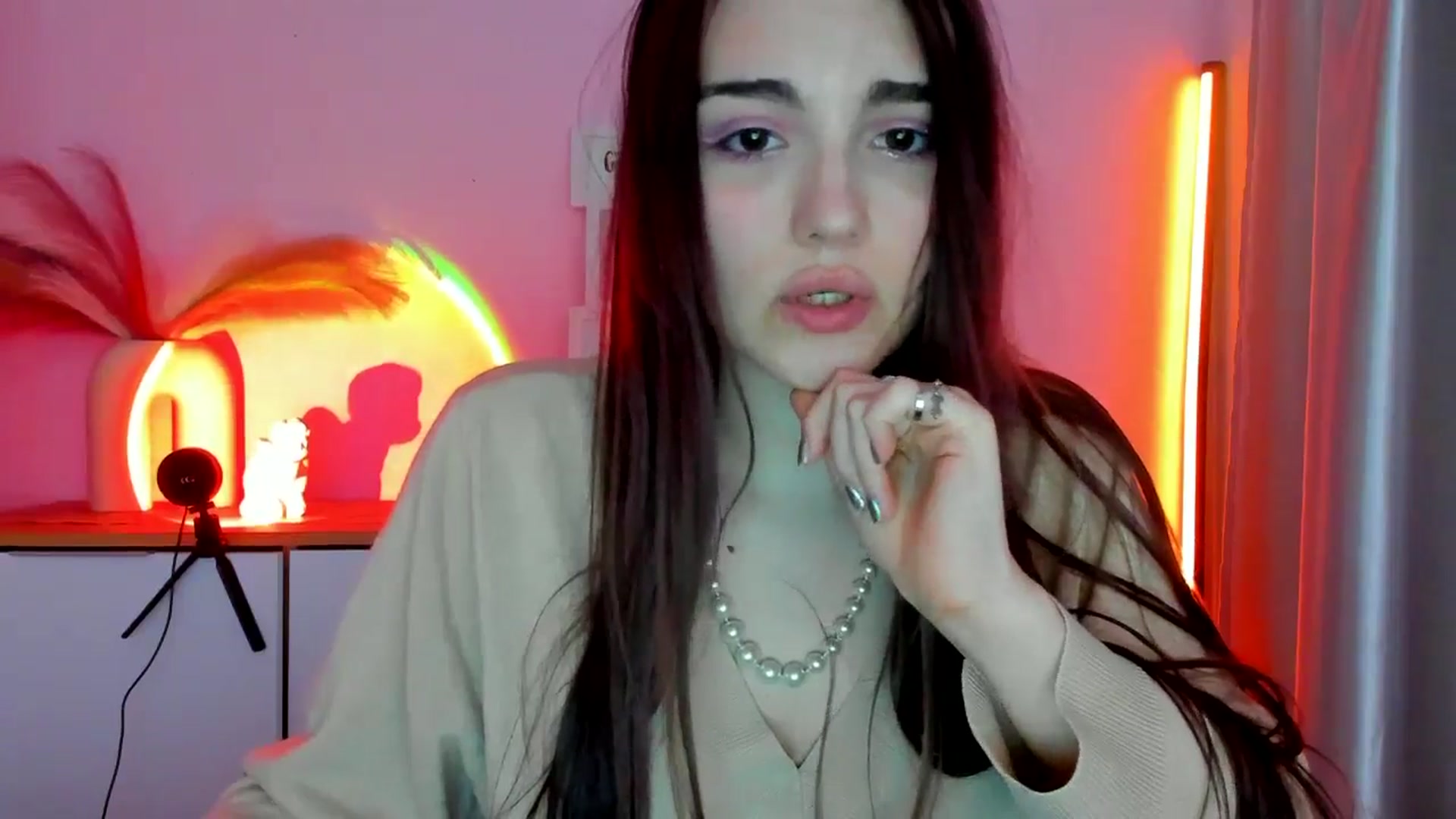 Gallery image thumbnail from JenyStone's myfreecams stream on, 03/14/2025, 13:56 image 7 of 20