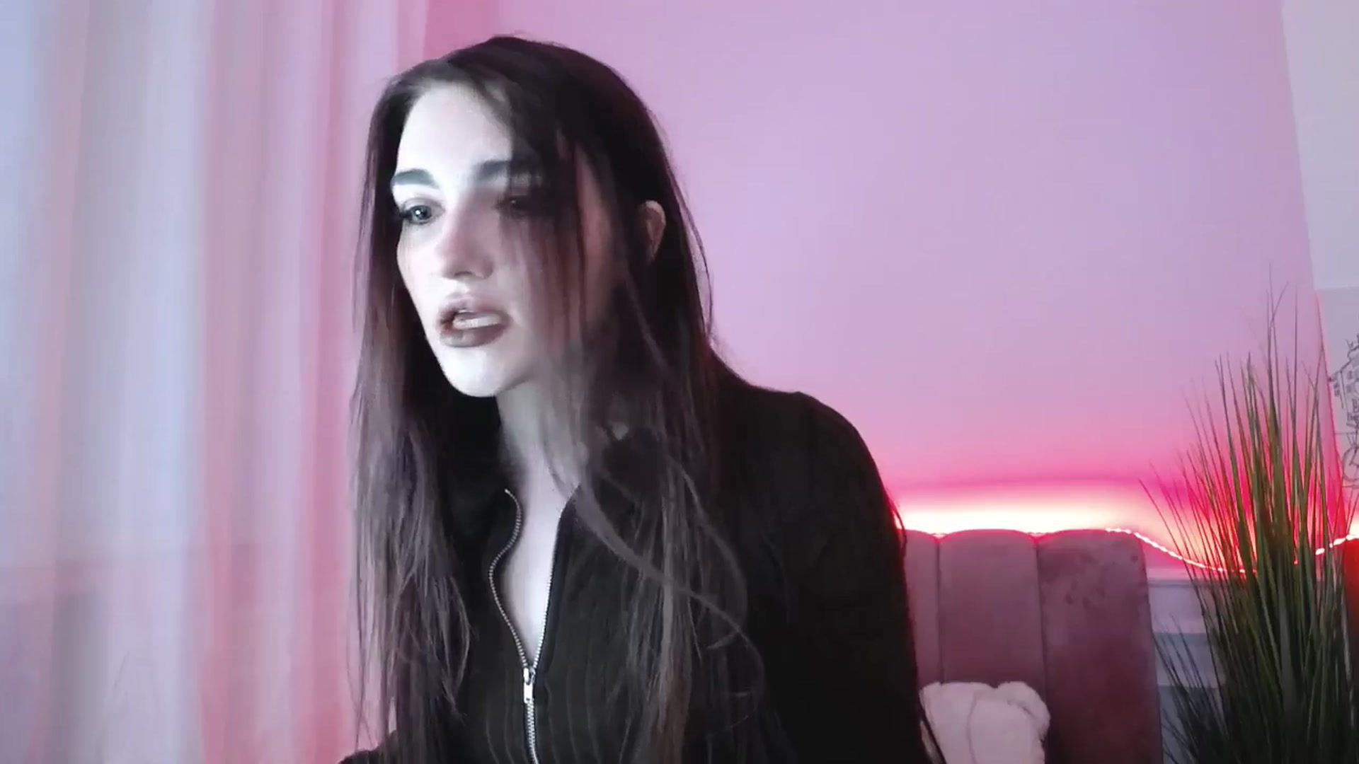 Gallery image thumbnail from JenyStone's myfreecams stream on, 03/16/2025, 11:00 image 5 of 20
