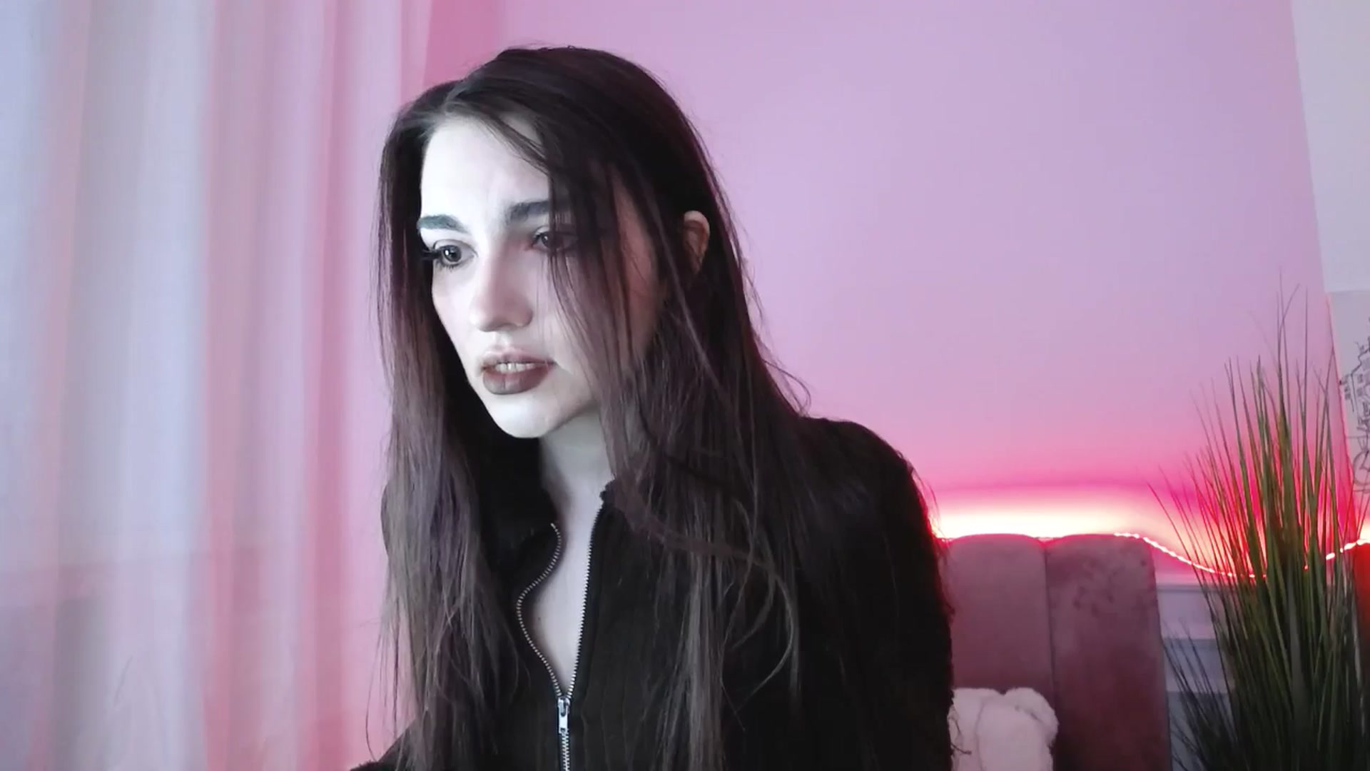 Gallery image thumbnail from JenyStone's myfreecams stream on, 03/16/2025, 11:00 image 2 of 20