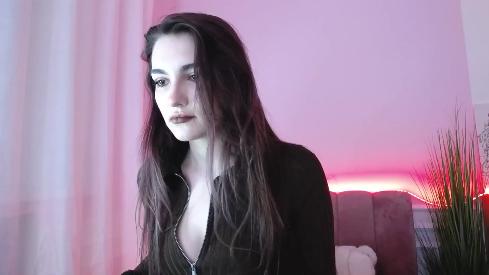 Gallery image thumbnail from JenyStone's myfreecams stream on, 03/16/2025, 11:00 image 14 of 20