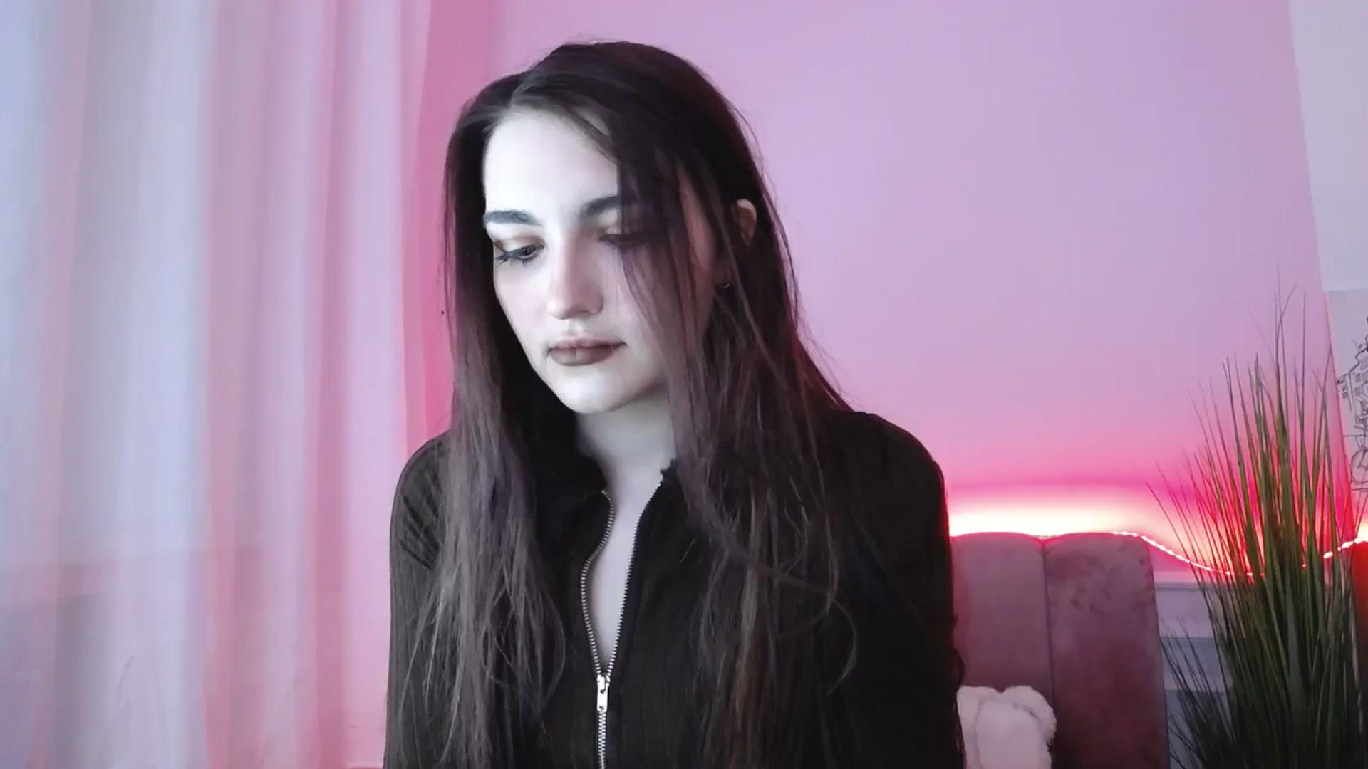 Gallery image thumbnail from JenyStone's myfreecams stream on, 03/16/2025, 11:00 image 4 of 20