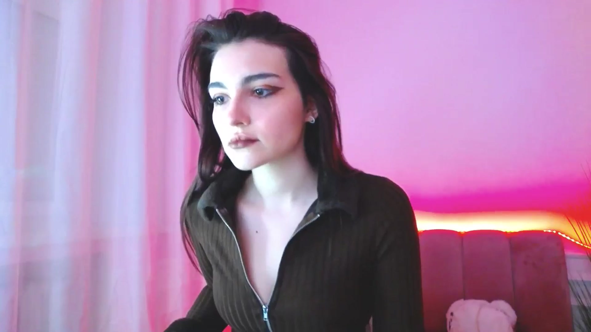 Gallery image thumbnail from JenyStone's myfreecams stream on, 03/16/2025, 11:37 image 7 of 20
