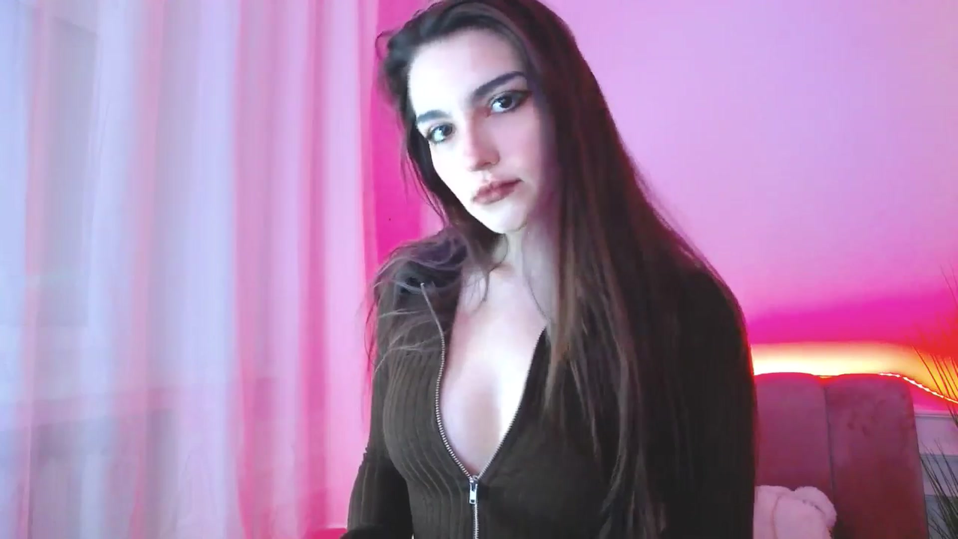 Gallery image thumbnail from JenyStone's myfreecams stream on, 03/16/2025, 12:27 image 4 of 20