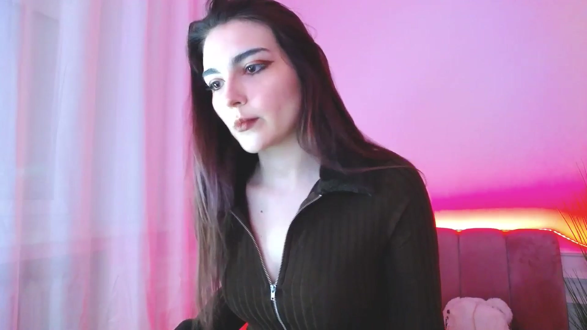 Gallery image thumbnail from JenyStone's myfreecams stream on, 03/16/2025, 12:27 image 2 of 20