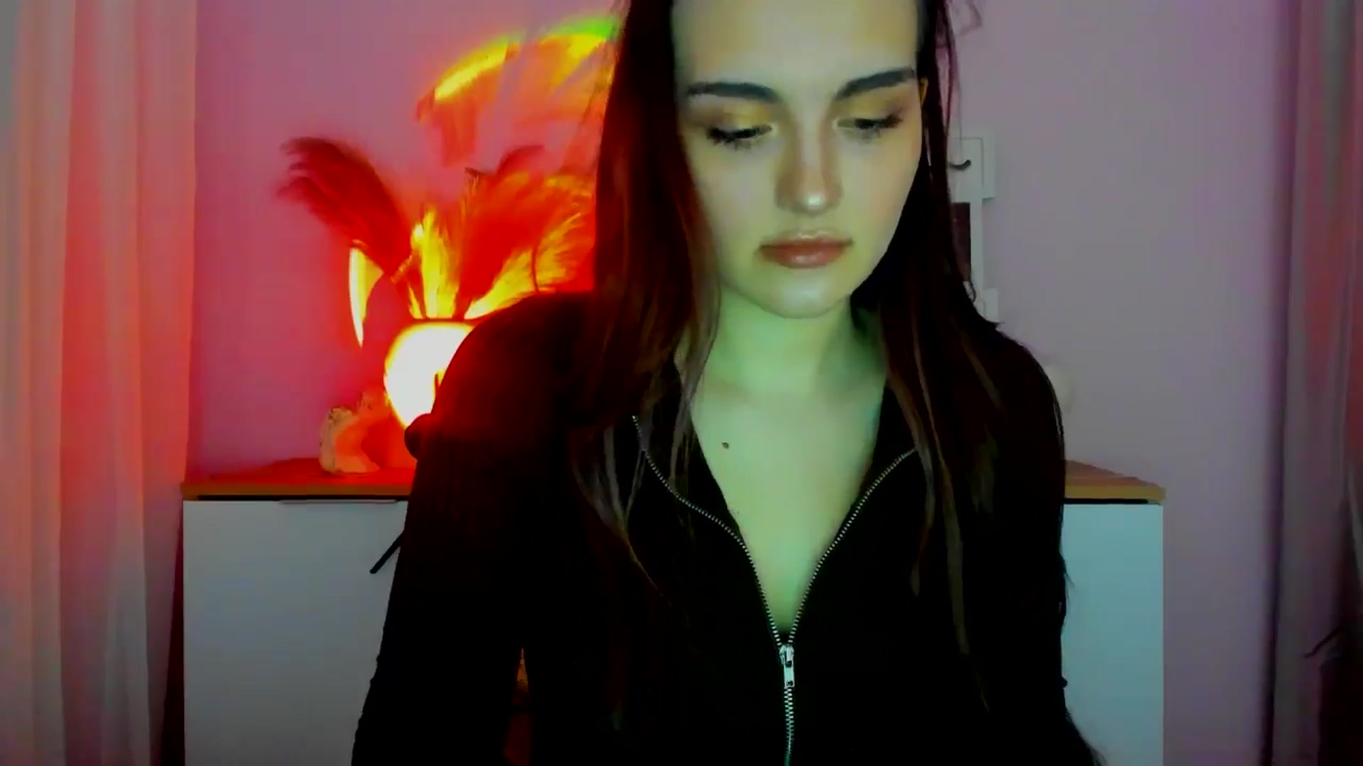 Gallery image thumbnail from JenyStone's myfreecams stream on, 03/17/2025, 13:47 image 16 of 20