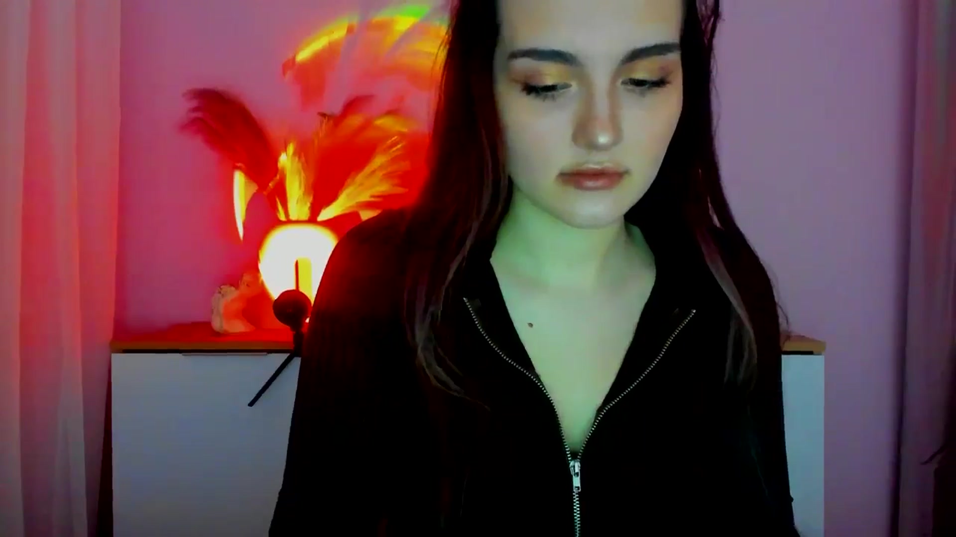 Gallery image thumbnail from JenyStone's myfreecams stream on, 03/17/2025, 13:47 image 9 of 20
