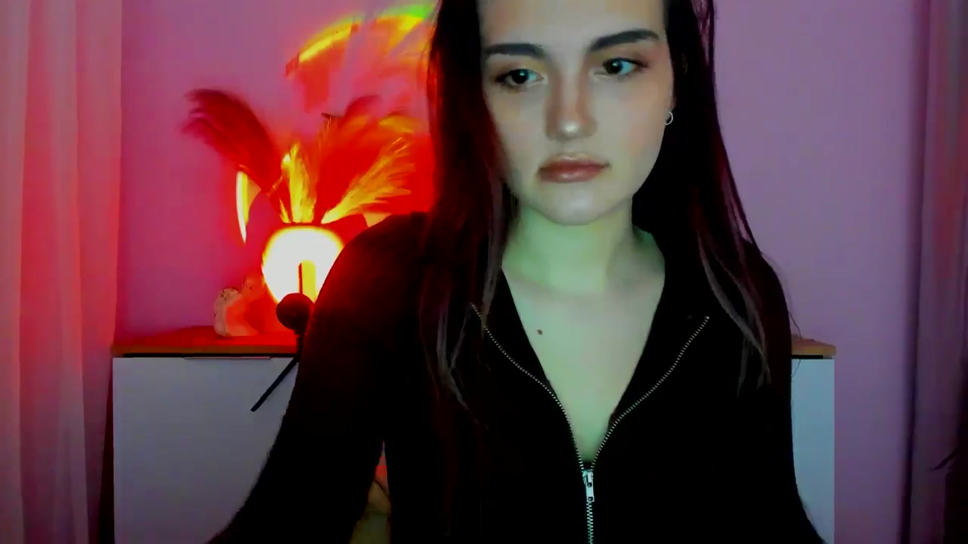 Gallery image thumbnail from JenyStone's myfreecams stream on, 03/17/2025, 13:47 image 11 of 20