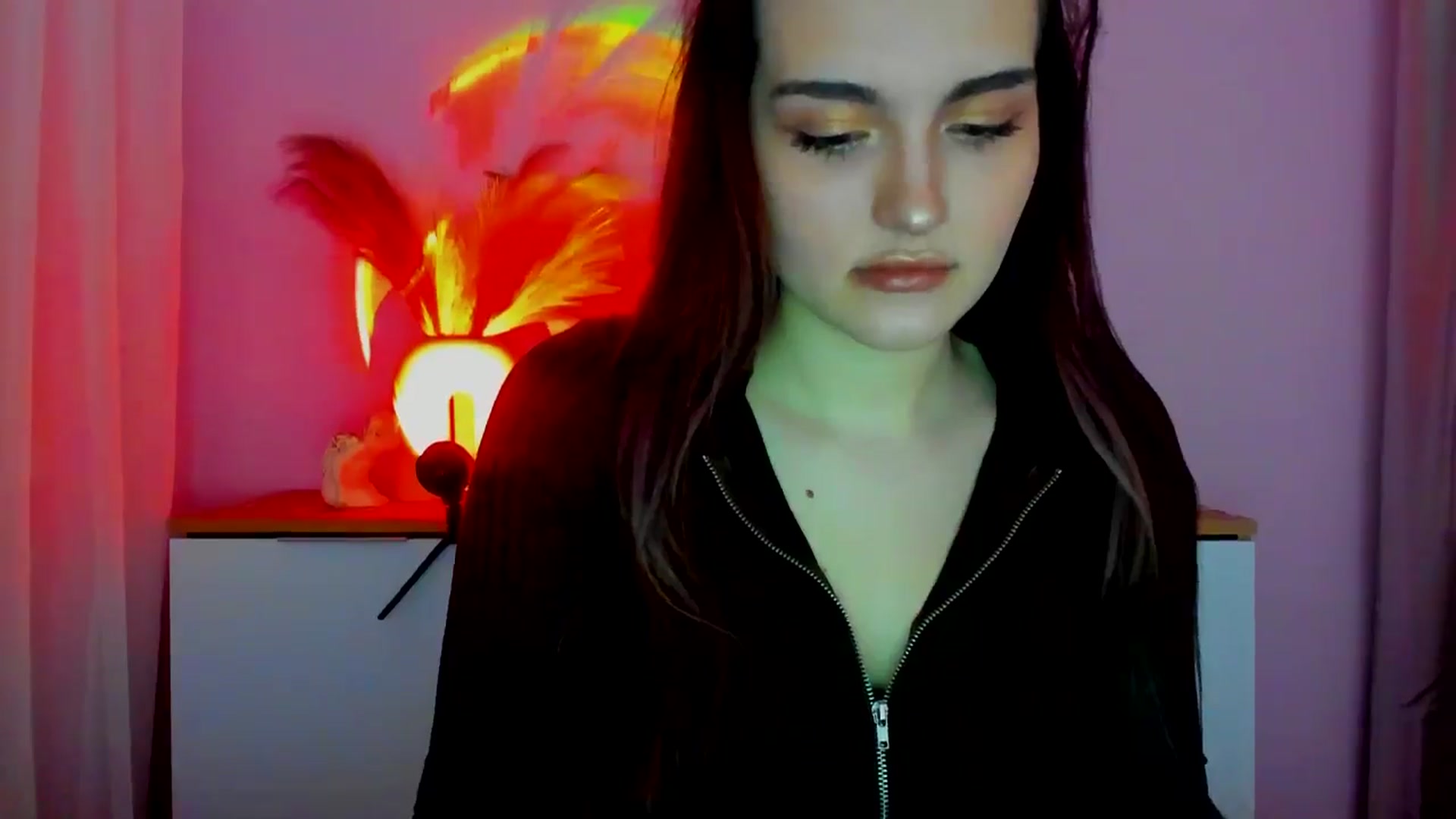 Gallery image thumbnail from JenyStone's myfreecams stream on, 03/17/2025, 13:47 image 10 of 20