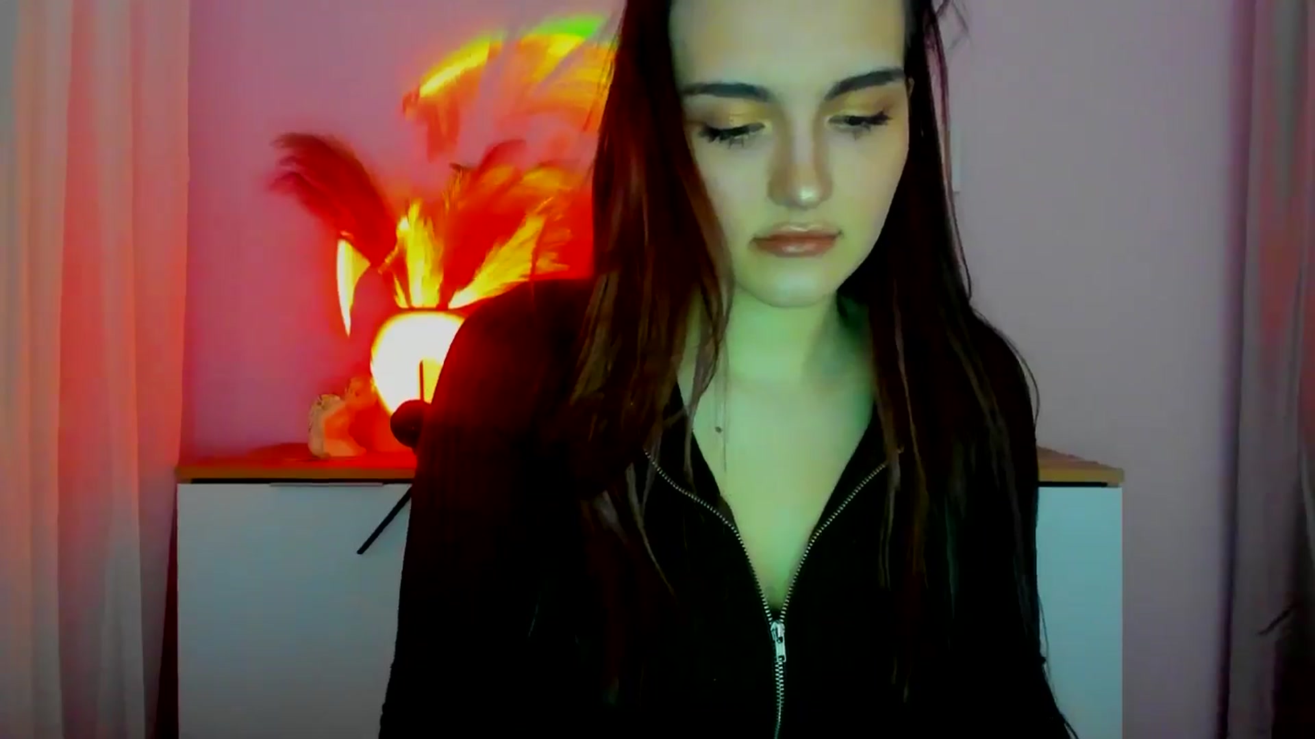 Gallery image thumbnail from JenyStone's myfreecams stream on, 03/17/2025, 13:47 image 18 of 20