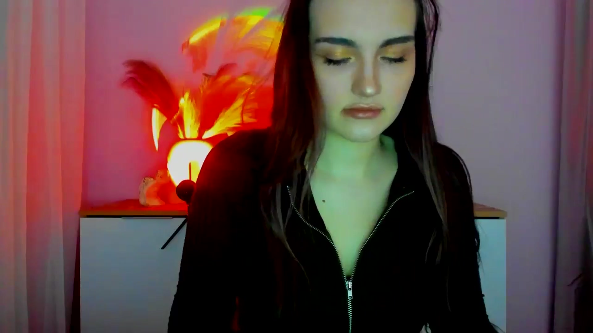 Gallery image thumbnail from JenyStone's myfreecams stream on, 03/17/2025, 13:47 image 15 of 20