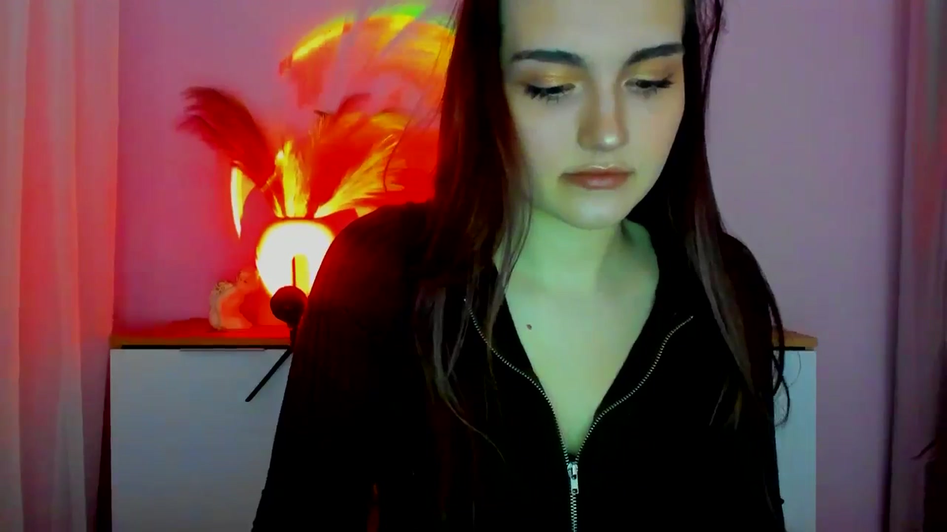 Gallery image thumbnail from JenyStone's myfreecams stream on, 03/17/2025, 13:47 image 14 of 20