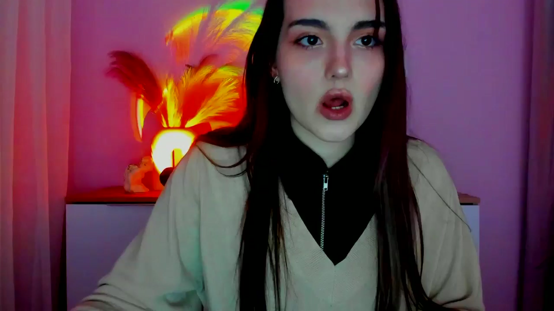Gallery image thumbnail from JenyStone's myfreecams stream on, 03/17/2025, 13:47 image 1 of 20