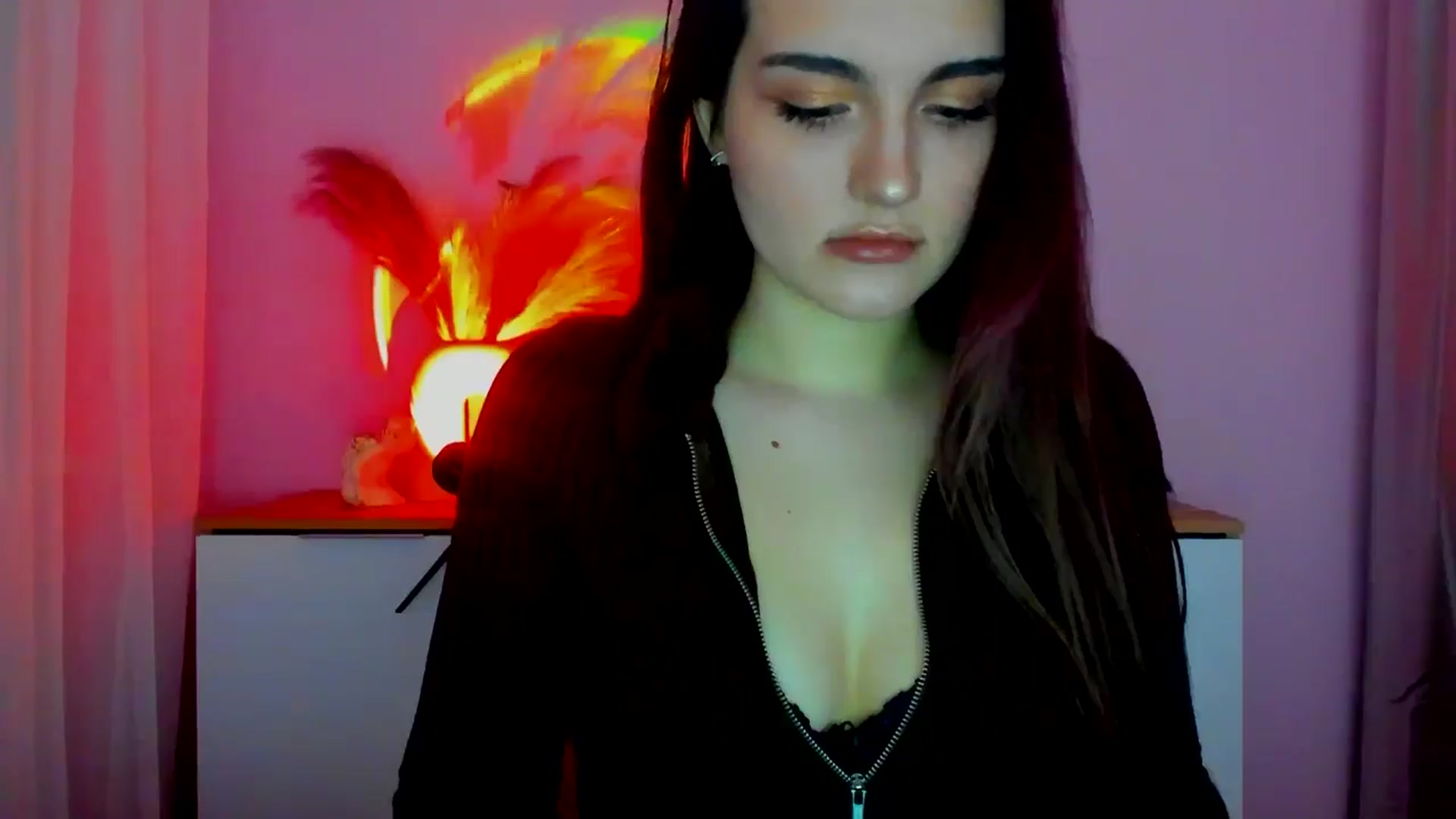 Gallery image thumbnail from JenyStone's myfreecams stream on, 03/17/2025, 14:26 image 3 of 20