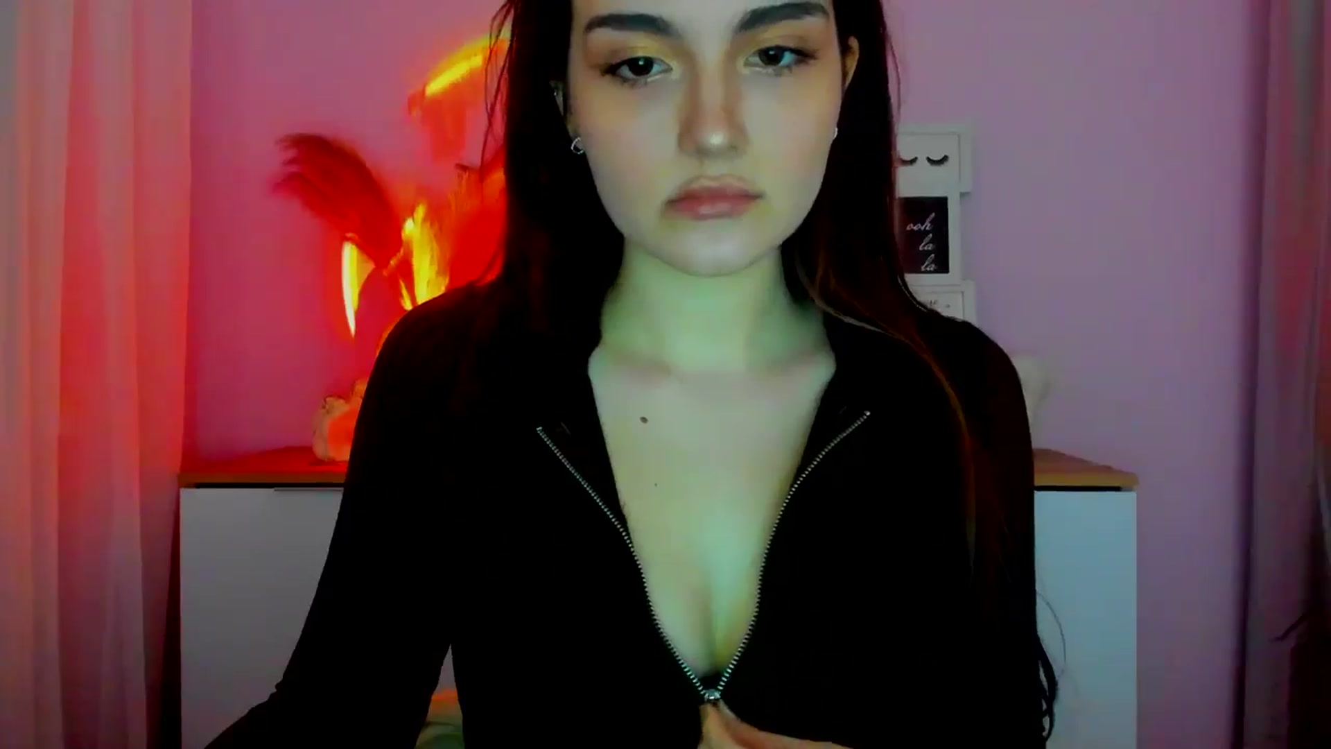 Gallery image thumbnail from JenyStone's myfreecams stream on, 03/17/2025, 14:26 image 17 of 20