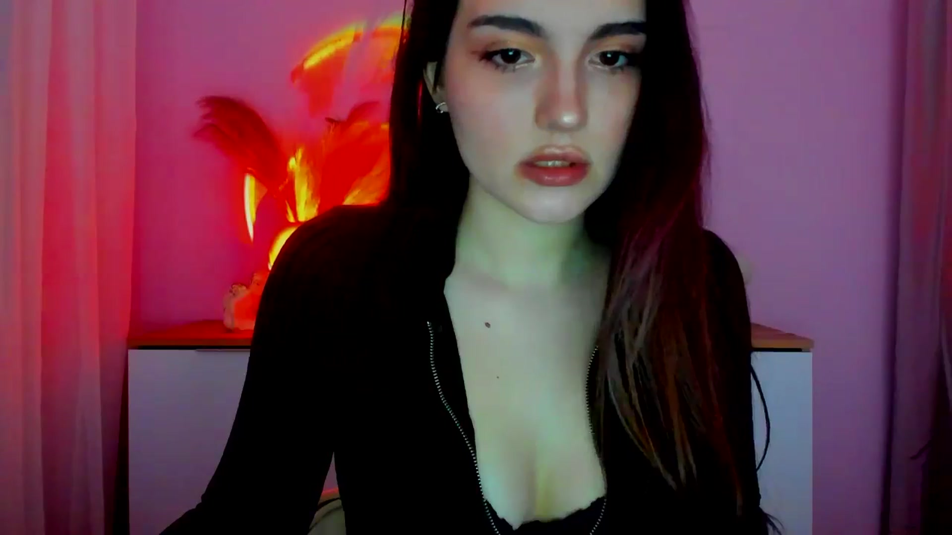 Gallery image thumbnail from JenyStone's myfreecams stream on, 03/17/2025, 14:26 image 5 of 20