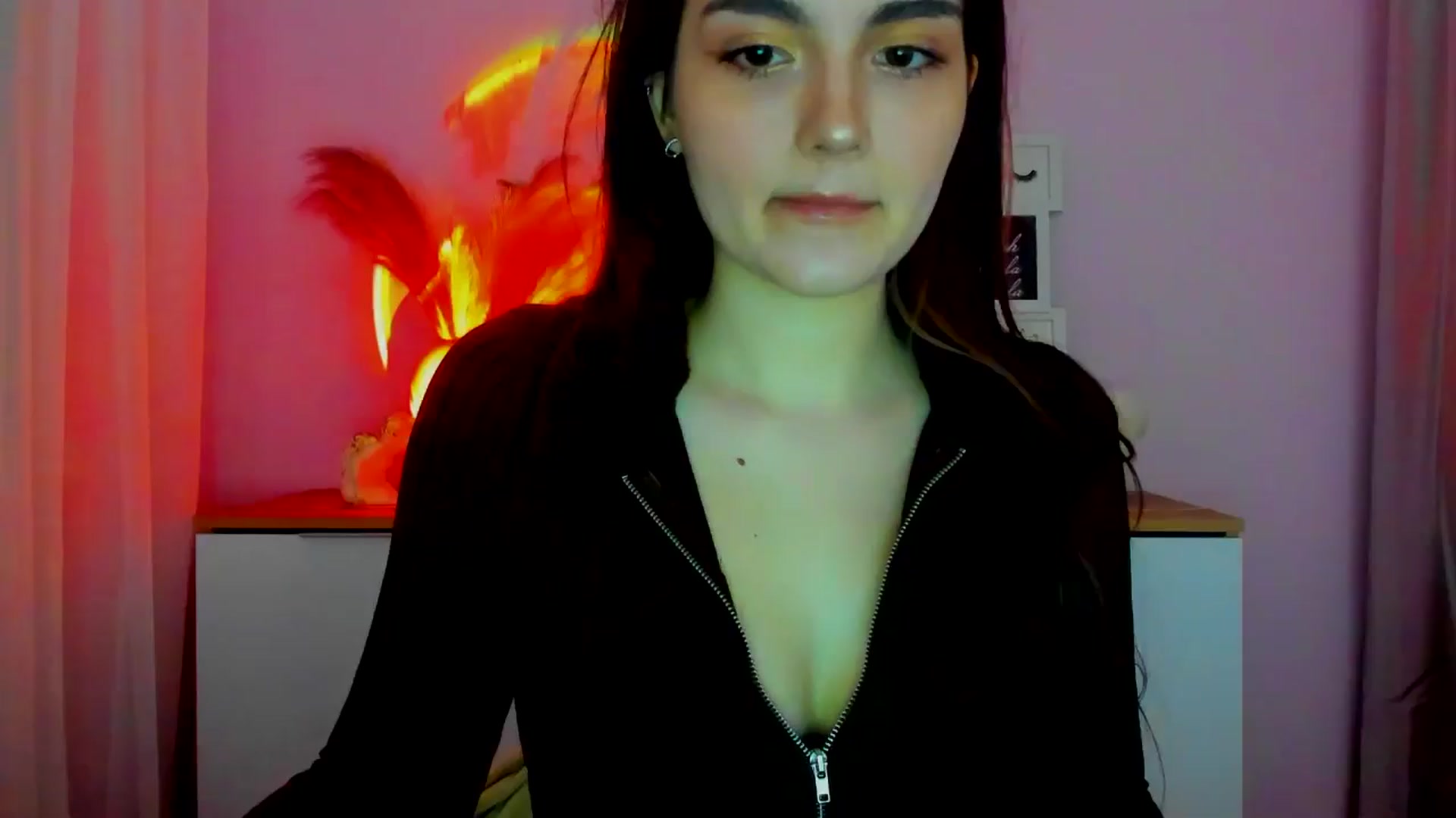 Gallery image thumbnail from JenyStone's myfreecams stream on, 03/17/2025, 14:26 image 15 of 20
