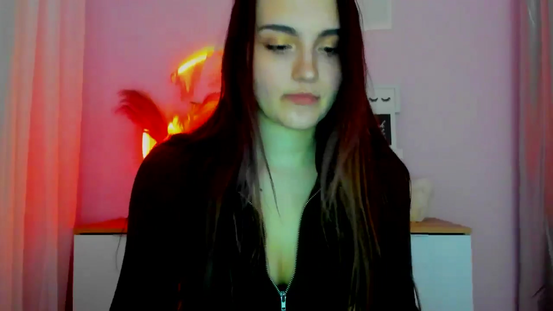 Gallery image thumbnail from JenyStone's myfreecams stream on, 03/17/2025, 15:00 image 2 of 20