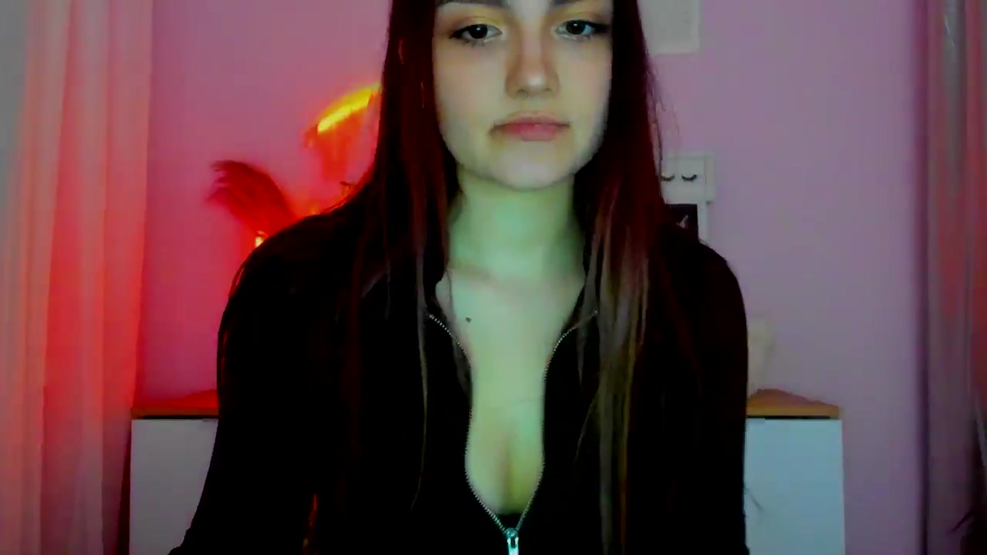 Gallery image thumbnail from JenyStone's myfreecams stream on, 03/17/2025, 15:00 image 15 of 20