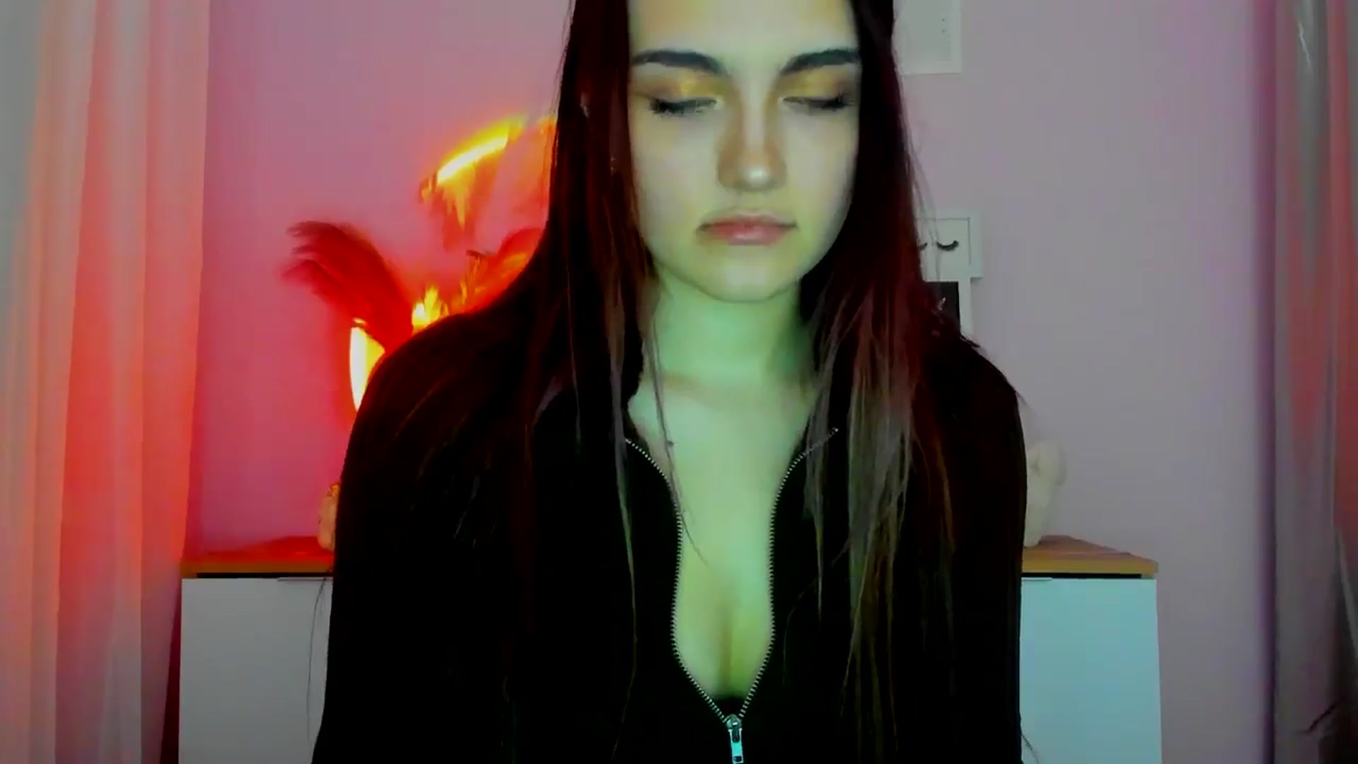 Gallery image thumbnail from JenyStone's myfreecams stream on, 03/17/2025, 15:00 image 18 of 20